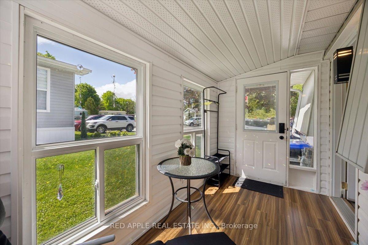 Photo 19 of 30 Flora Court, Innisfil, Rural Innisfil — HOMEH