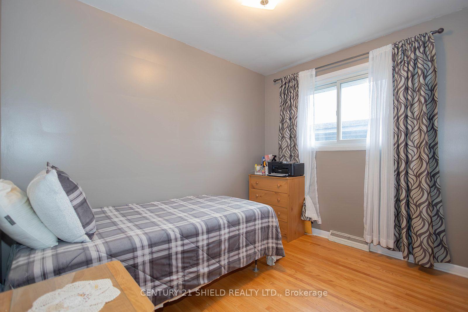Photo 15 of 430 Anderson Drive, Cornwall, Cornwall — HOMEH
