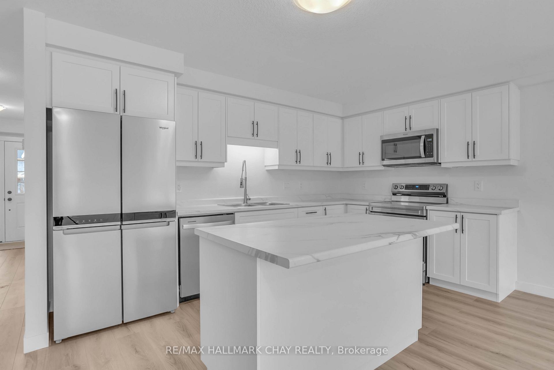 Photo 8 of 23 Strath Crescent, Springwater, Elmvale — HOMEH