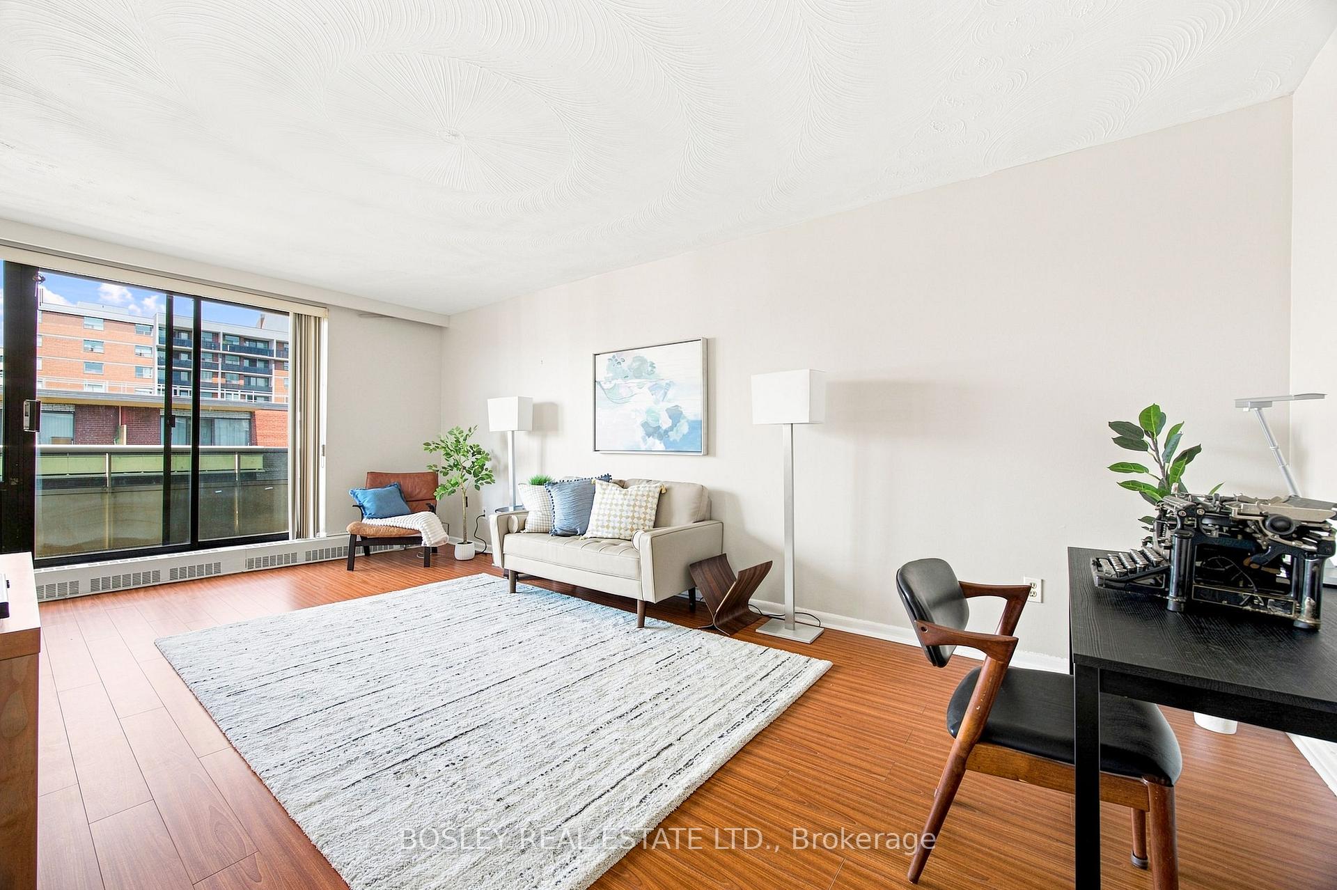Photo 2 of Unit 708, 915 Midland Avenue, Scarborough, Eglinton East — HOMEH