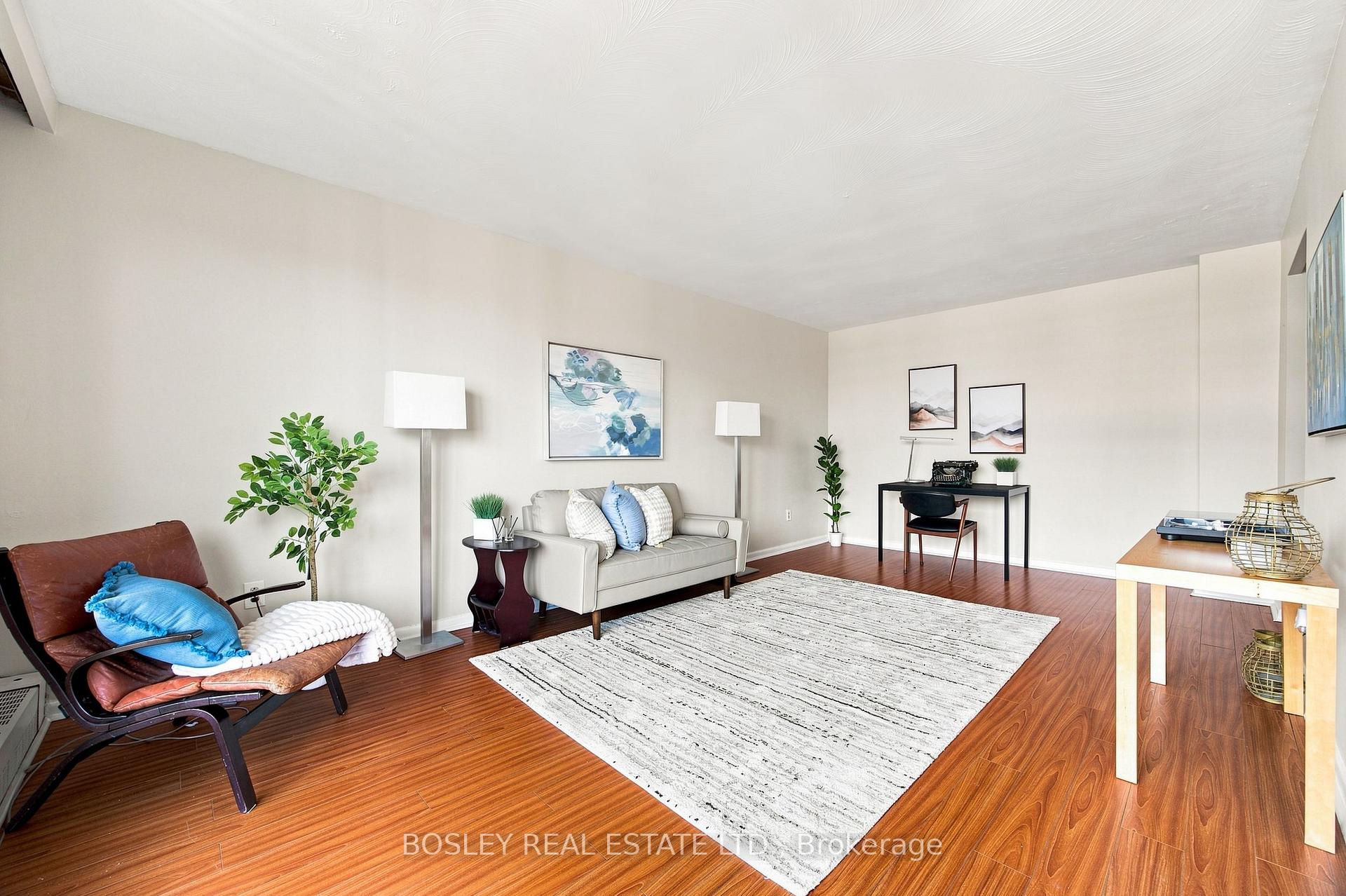 Photo 5 of Unit 708, 915 Midland Avenue, Scarborough, Eglinton East — HOMEH
