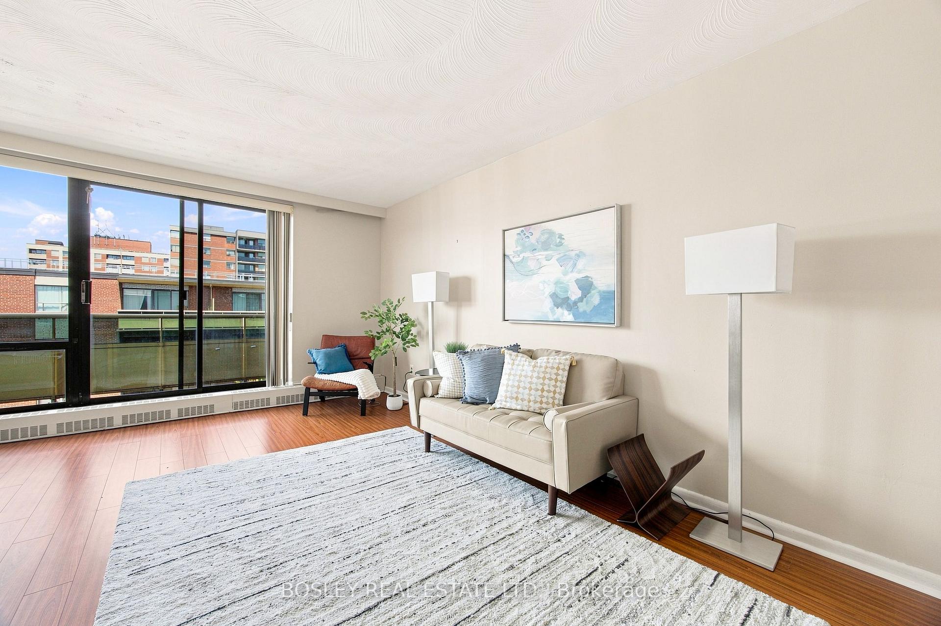 Photo 7 of Unit 708, 915 Midland Avenue, Scarborough, Eglinton East — HOMEH