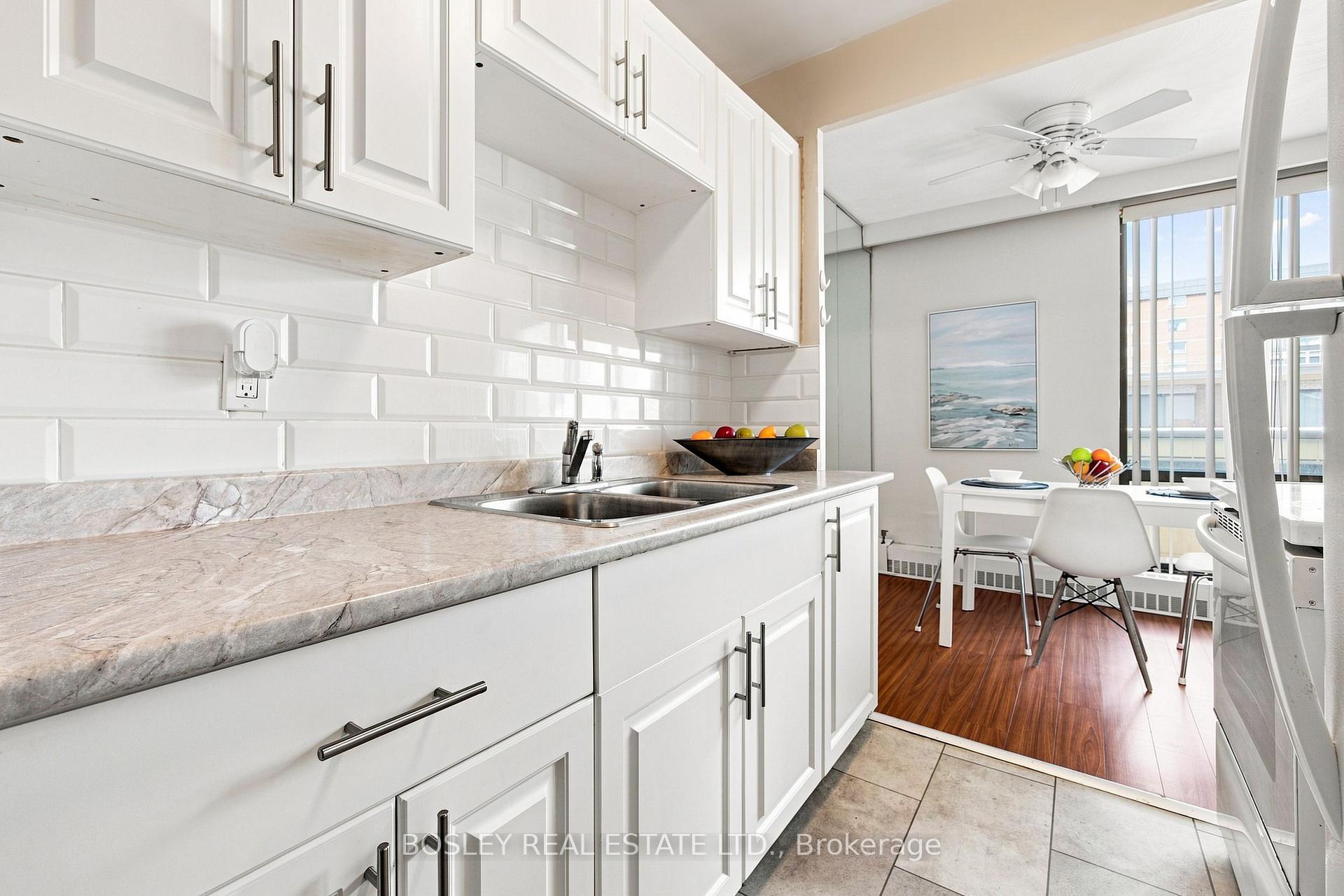Photo 16 of Unit 708, 915 Midland Avenue, Scarborough, Eglinton East — HOMEH
