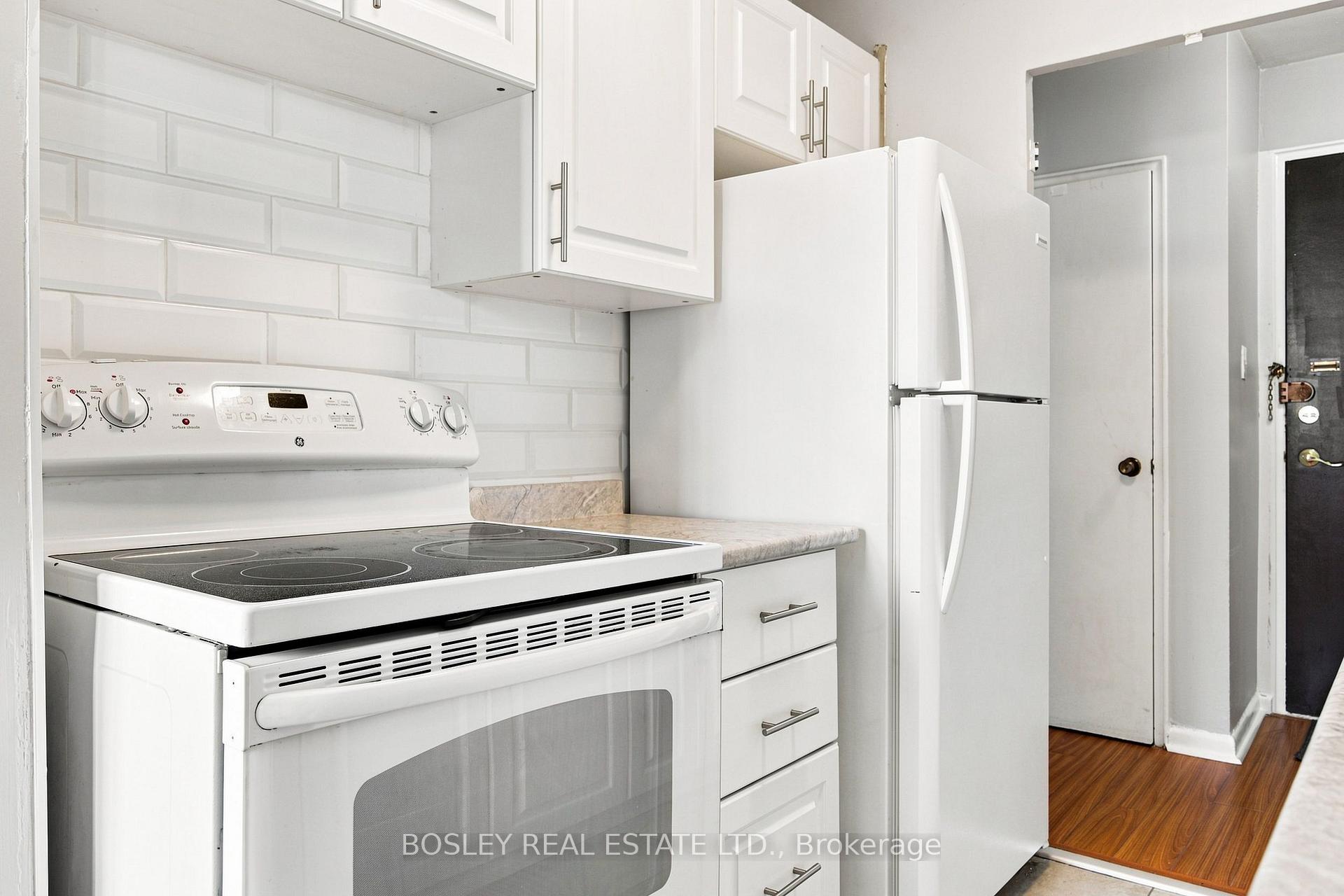 Photo 17 of Unit 708, 915 Midland Avenue, Scarborough, Eglinton East — HOMEH