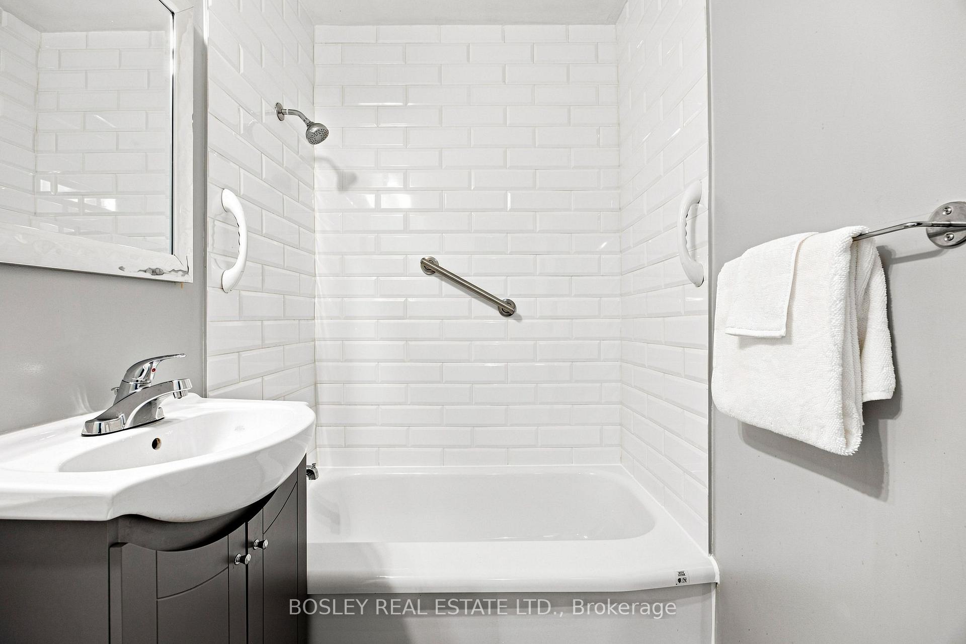 Photo 25 of Unit 708, 915 Midland Avenue, Scarborough, Eglinton East — HOMEH