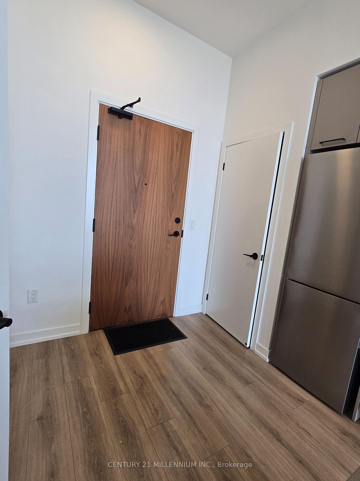 Photo 6 of Unit 607, 10 Lagerfeld Drive, Brampton, Northwest Brampton — HOMEH