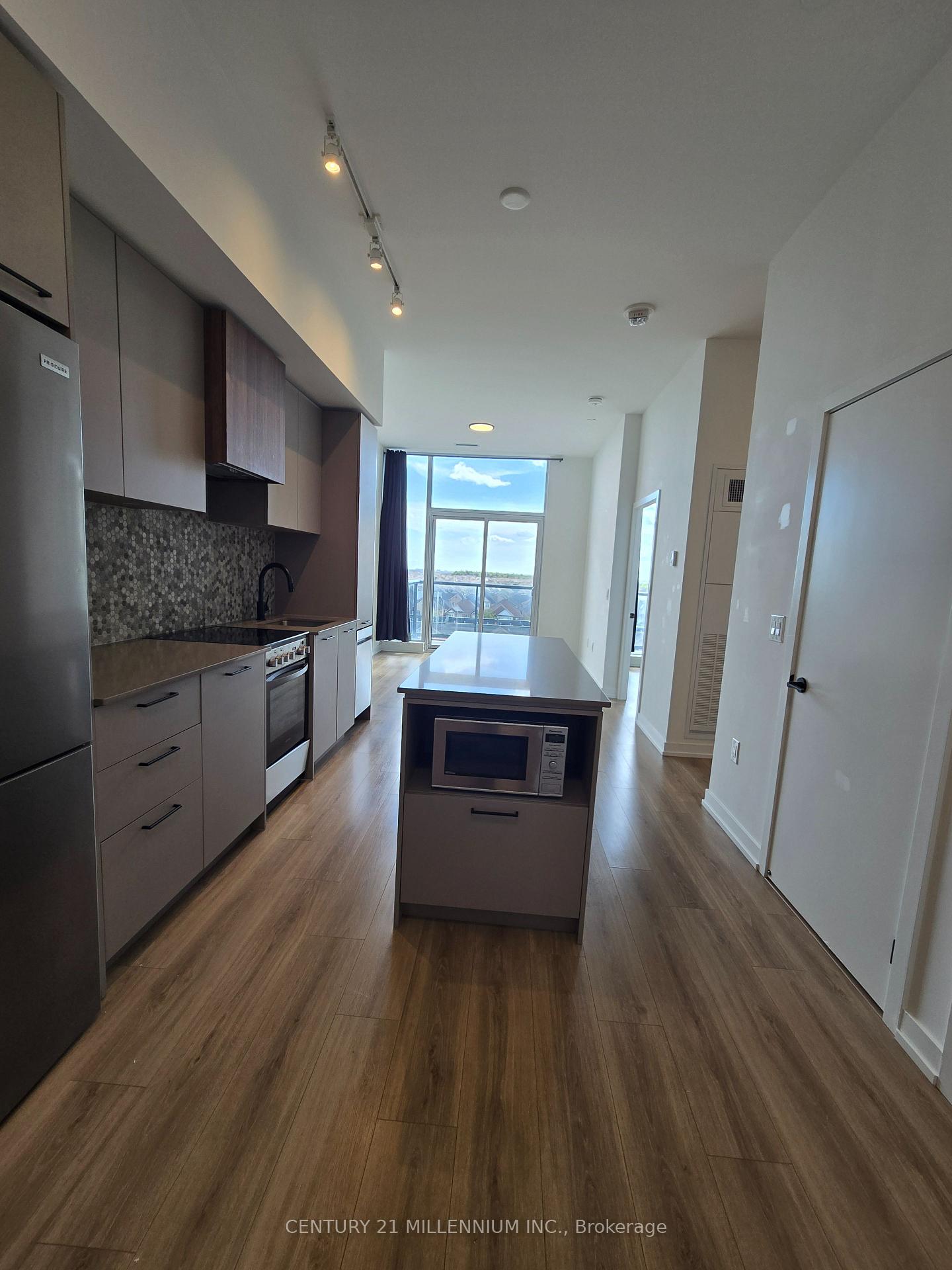 Photo 8 of Unit 607, 10 Lagerfeld Drive, Brampton, Northwest Brampton — HOMEH