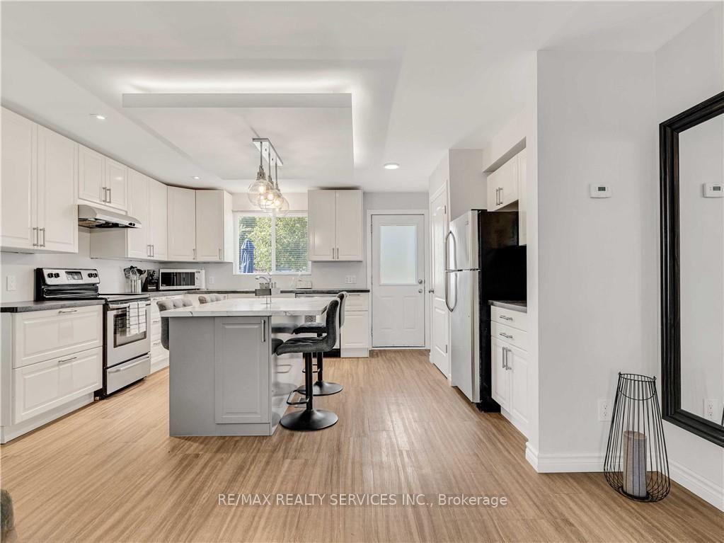 Photo 13 of 19 Ernest Street, St. Catharines, Lakeport — HOMEH