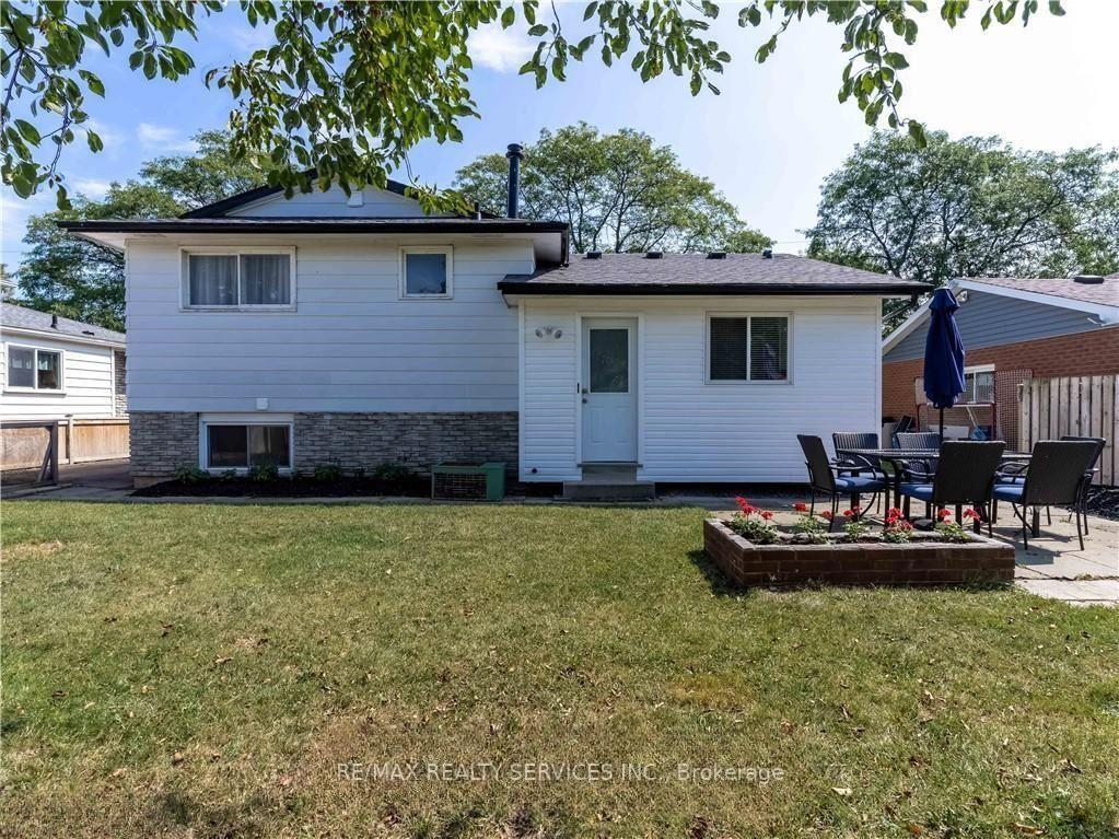 Photo 26 of 19 Ernest Street, St. Catharines, Lakeport — HOMEH