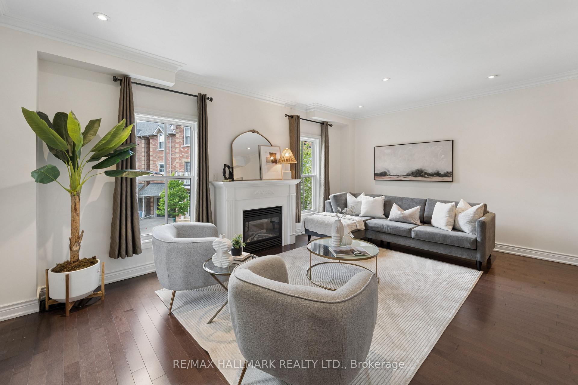 Photo 15 of 13 E J Lennox Way, Markham, Unionville — HOMEH