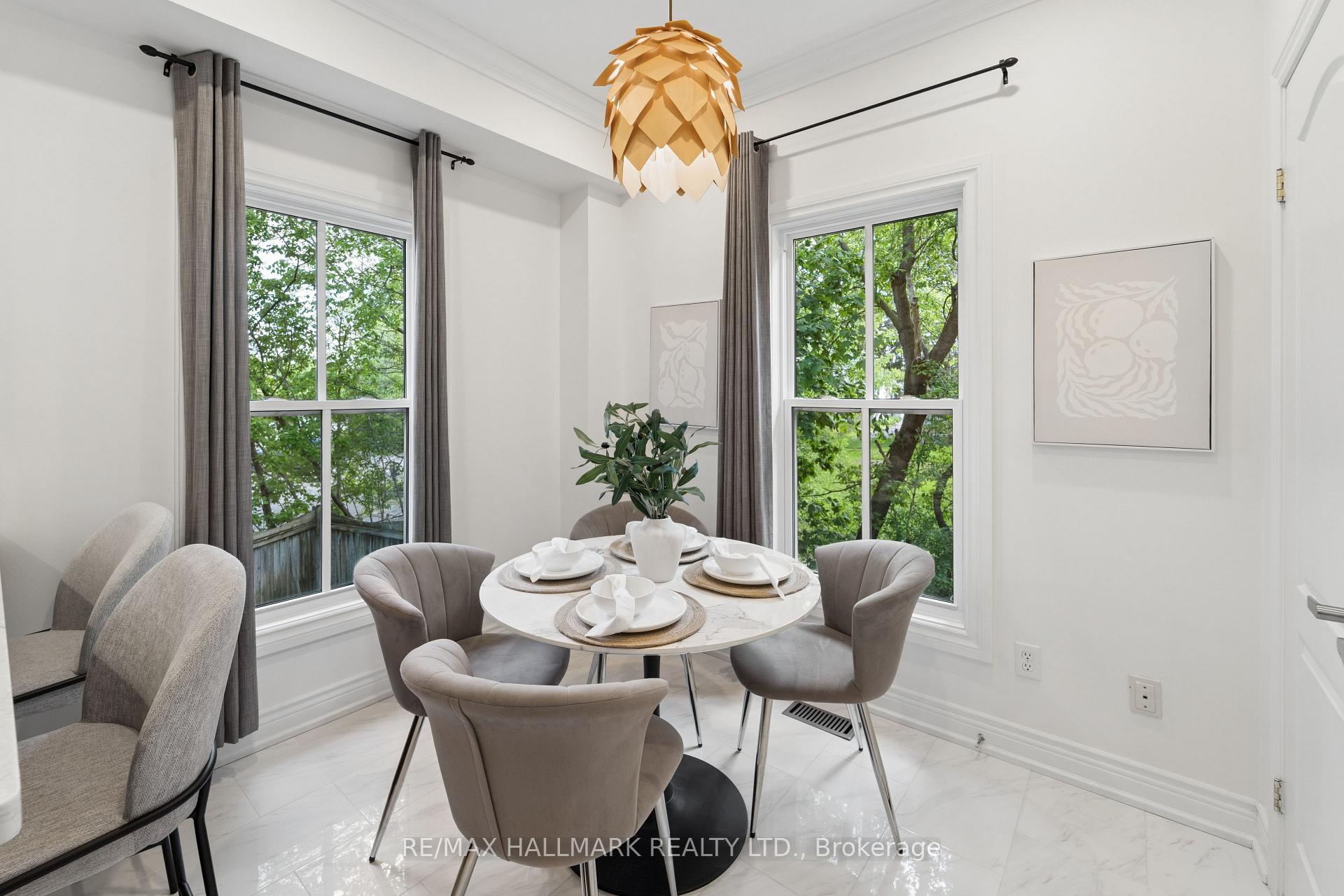 Photo 23 of 13 E J Lennox Way, Markham, Unionville — HOMEH