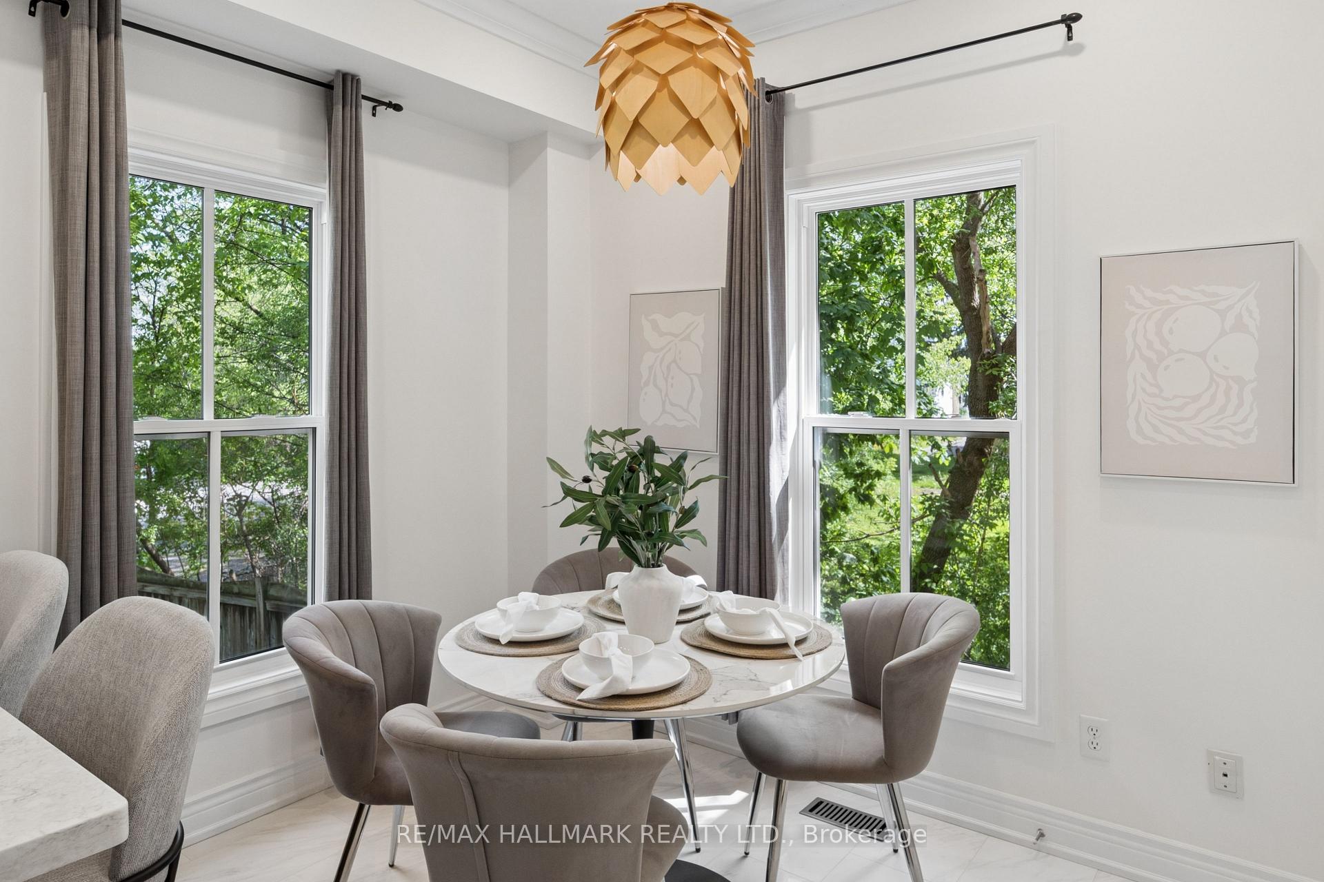 Photo 24 of 13 E J Lennox Way, Markham, Unionville — HOMEH