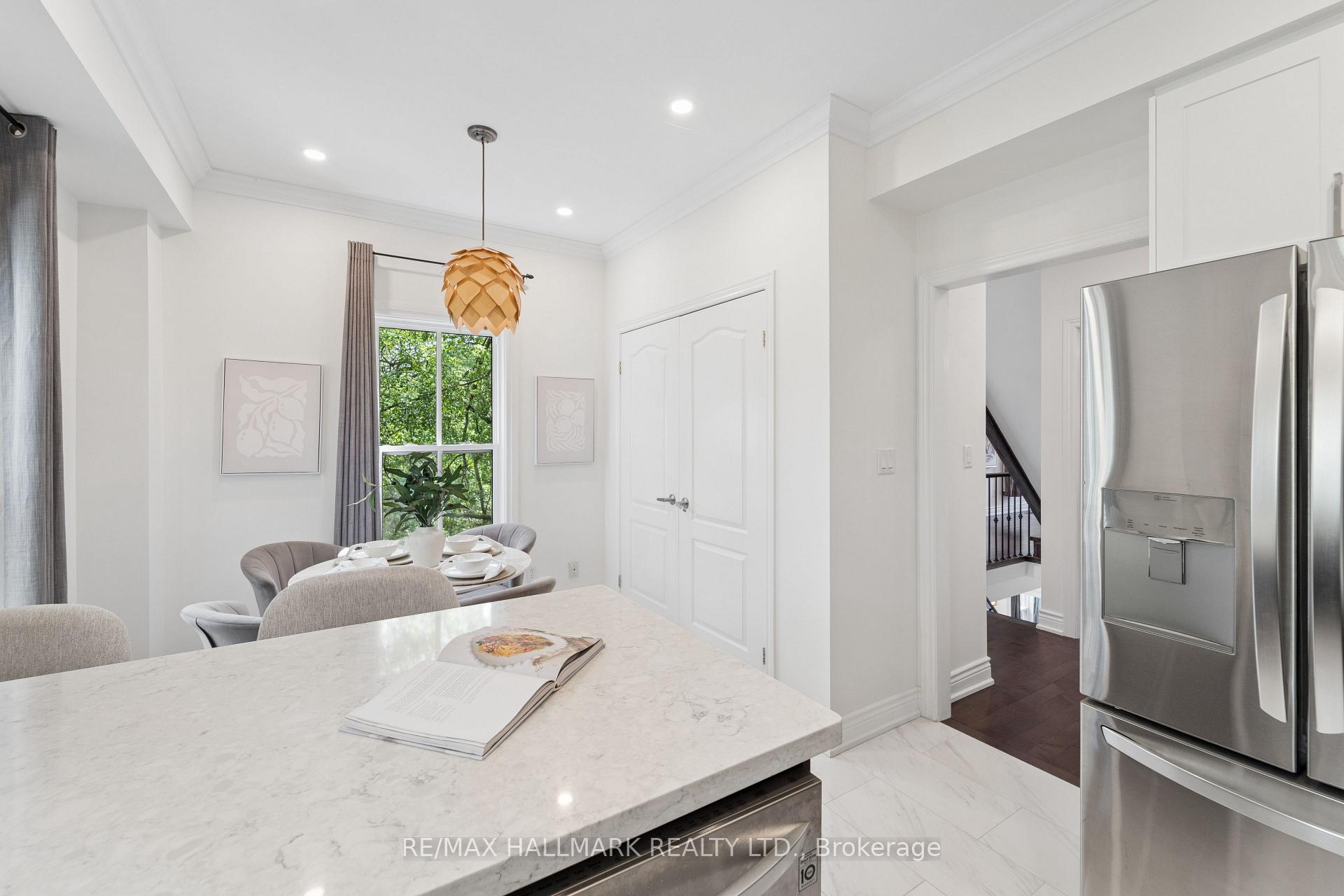 Photo 25 of 13 E J Lennox Way, Markham, Unionville — HOMEH