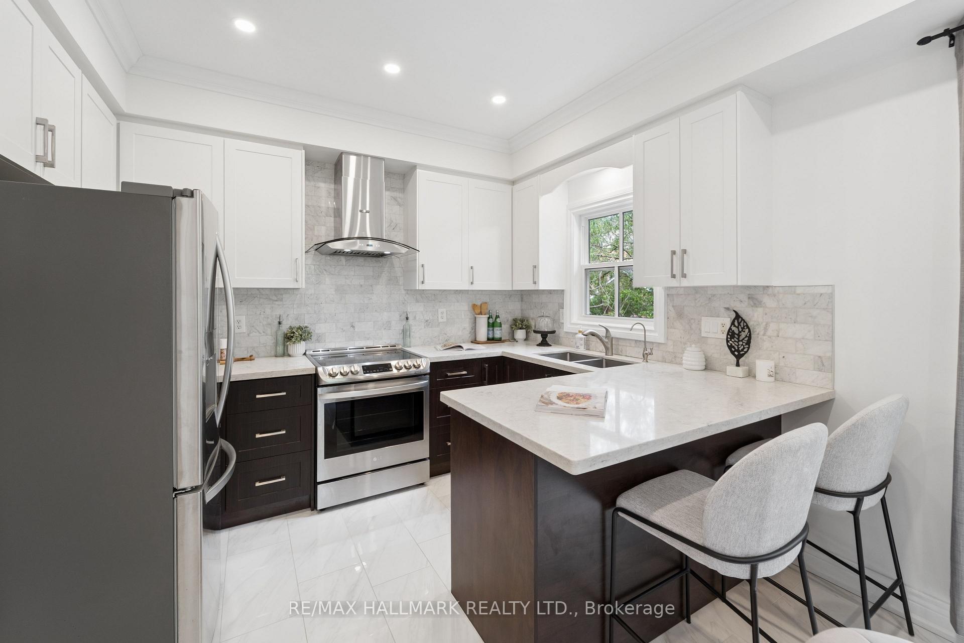 Photo 28 of 13 E J Lennox Way, Markham, Unionville — HOMEH