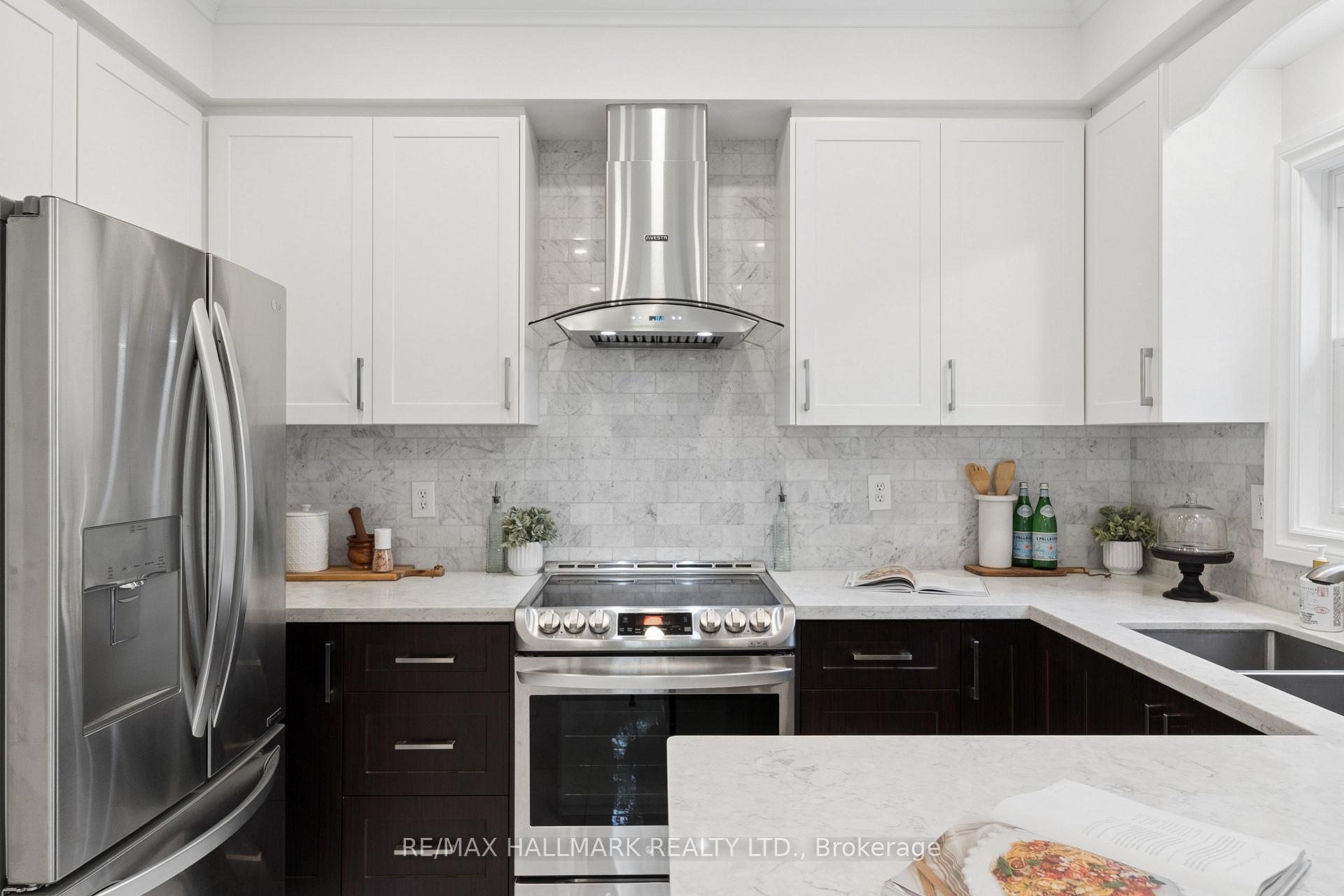 Photo 31 of 13 E J Lennox Way, Markham, Unionville — HOMEH