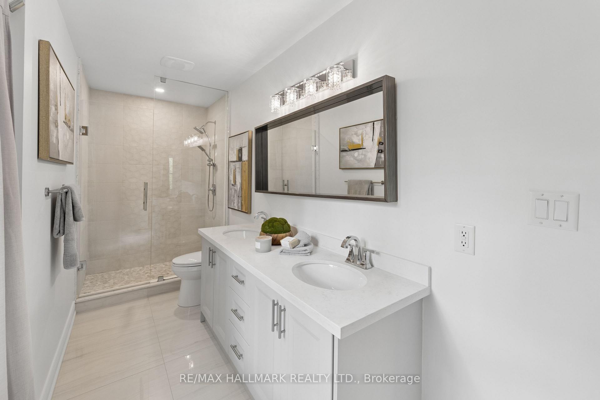 Photo 35 of 13 E J Lennox Way, Markham, Unionville — HOMEH