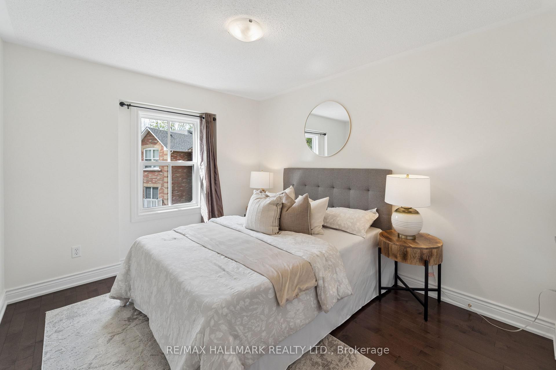 Photo 36 of 13 E J Lennox Way, Markham, Unionville — HOMEH