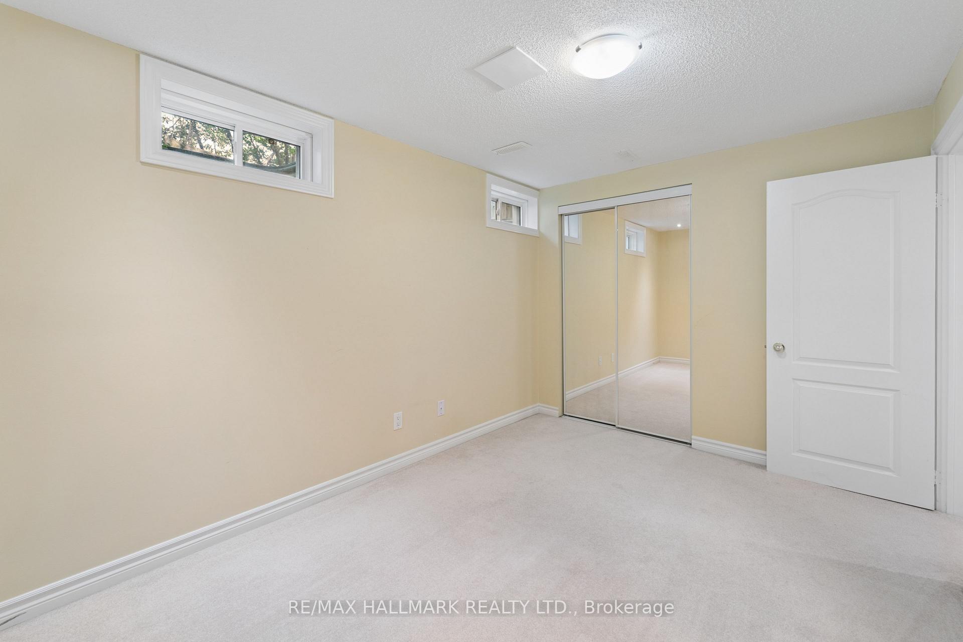 Photo 46 of 13 E J Lennox Way, Markham, Unionville — HOMEH