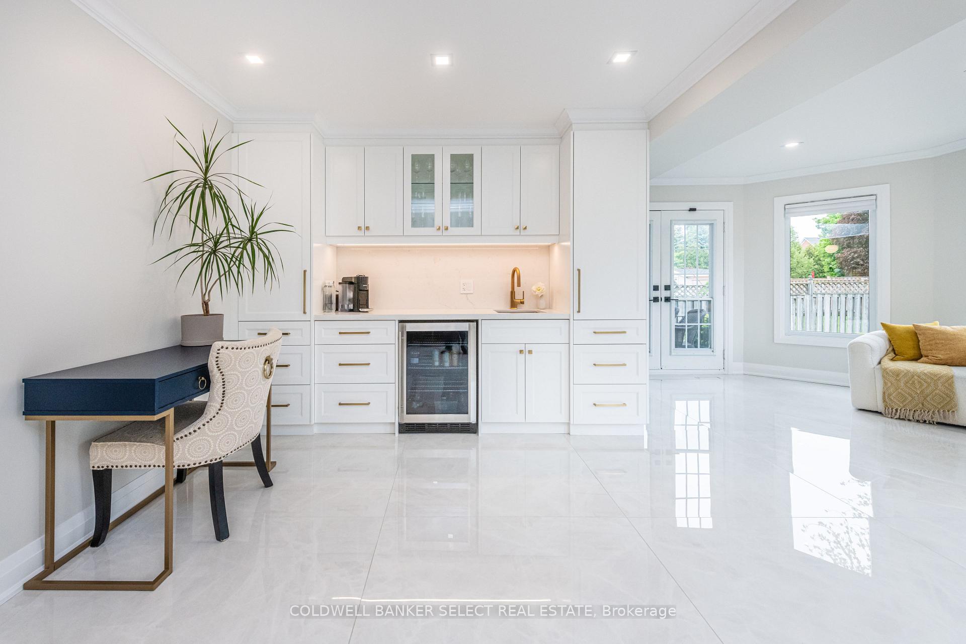 Photo 15 of 154 Conti Crescent, Vaughan, East Woodbridge — HOMEH