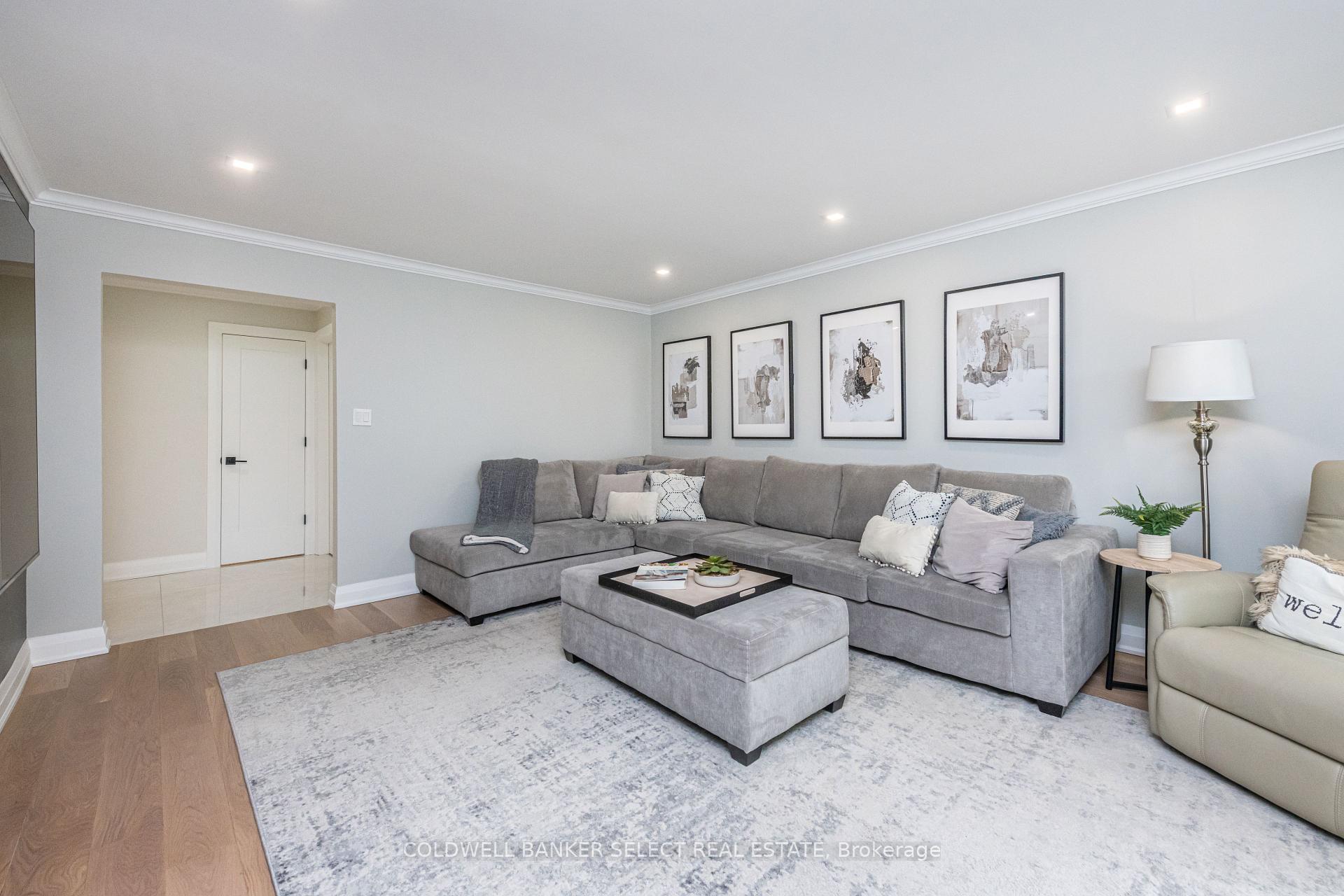 Photo 18 of 154 Conti Crescent, Vaughan, East Woodbridge — HOMEH