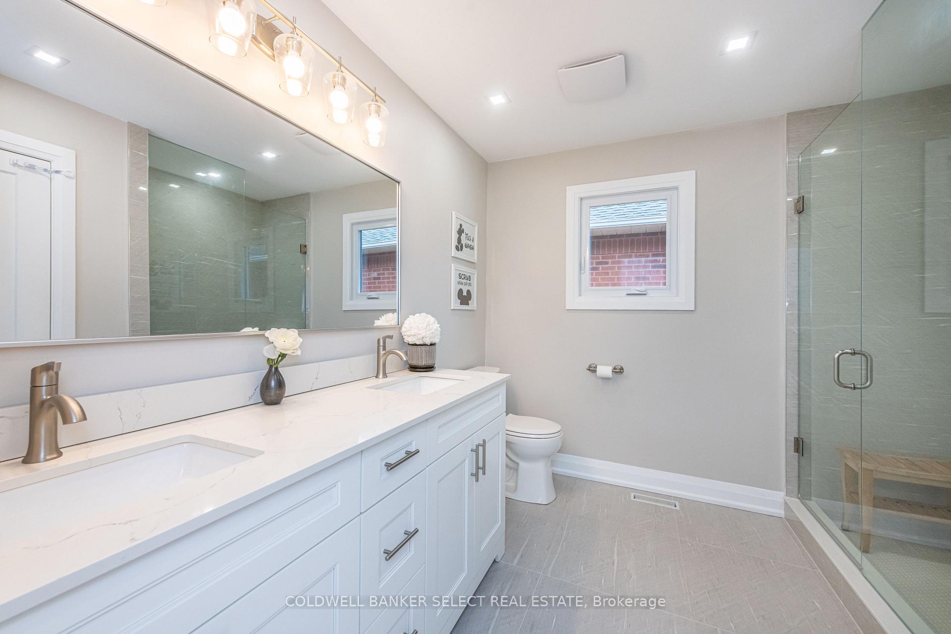 Photo 26 of 154 Conti Crescent, Vaughan, East Woodbridge — HOMEH