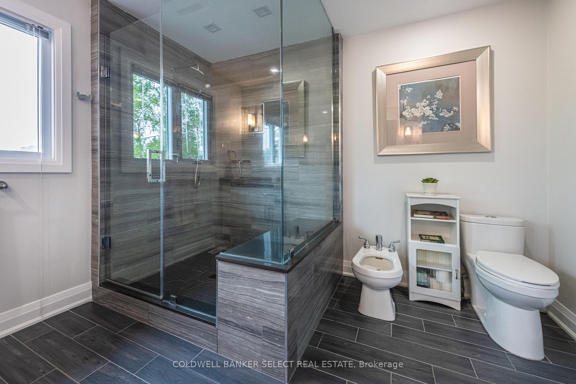 Photo 35 of 154 Conti Crescent, Vaughan, East Woodbridge — HOMEH