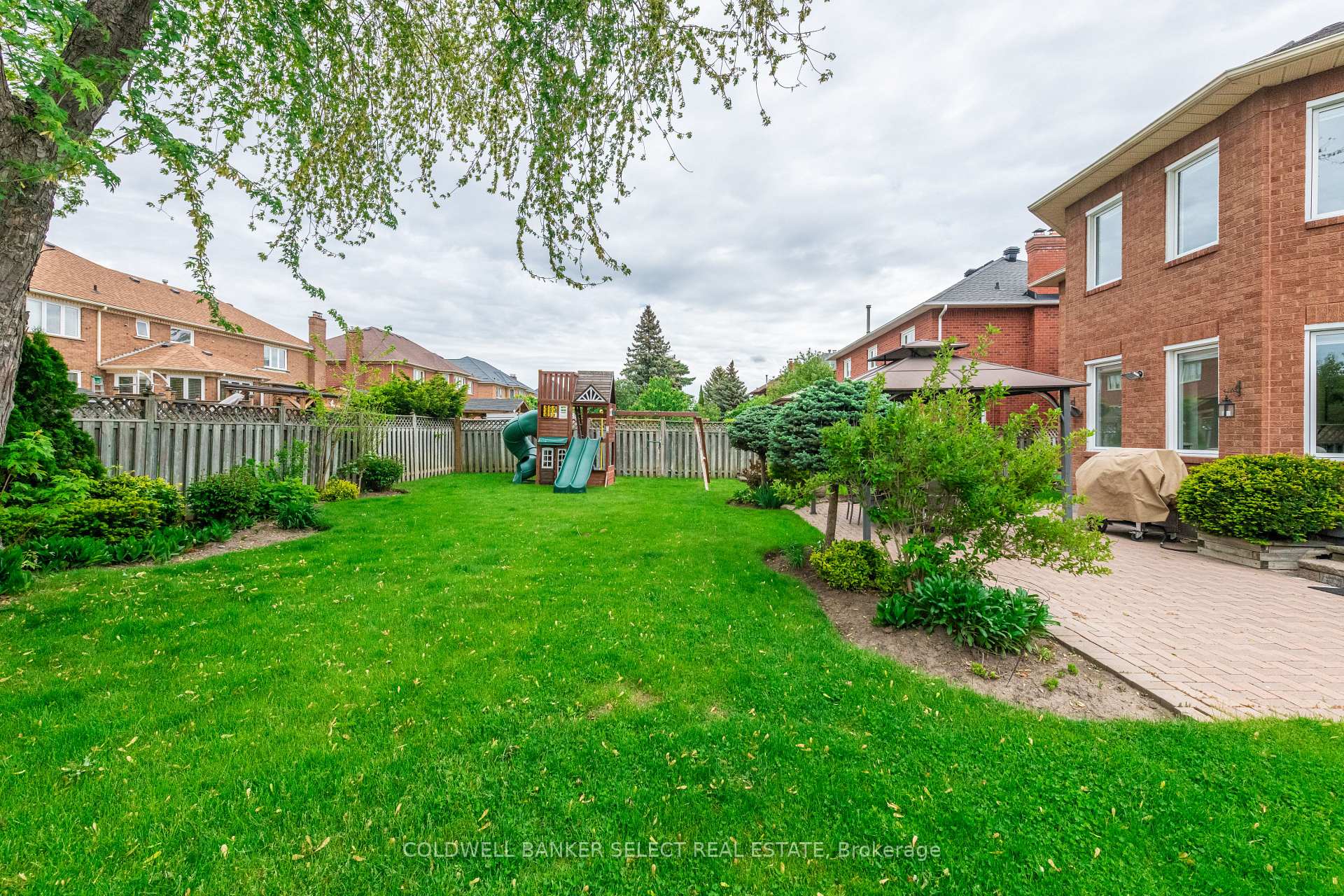 Photo 42 of 154 Conti Crescent, Vaughan, East Woodbridge — HOMEH