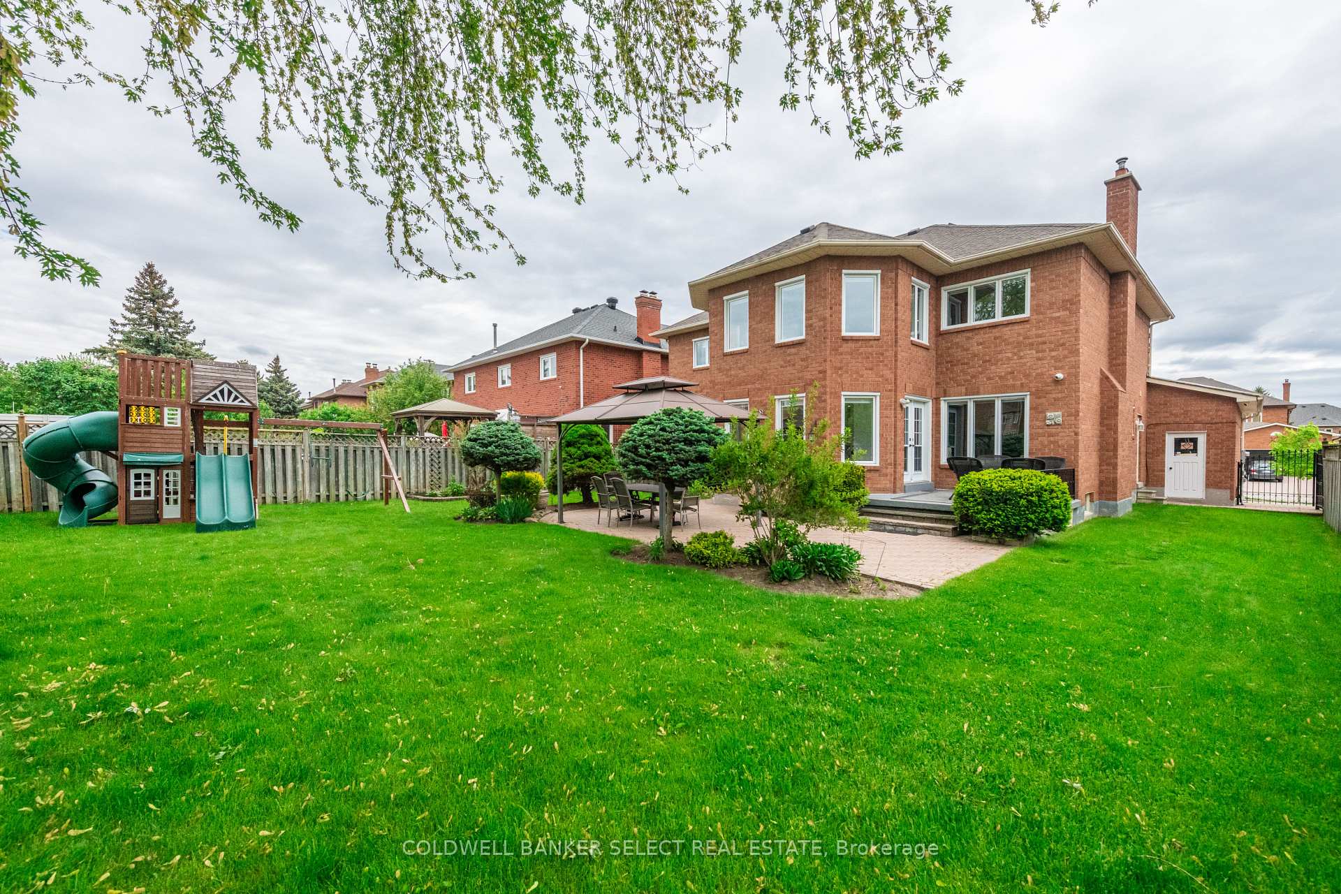 Photo 43 of 154 Conti Crescent, Vaughan, East Woodbridge — HOMEH