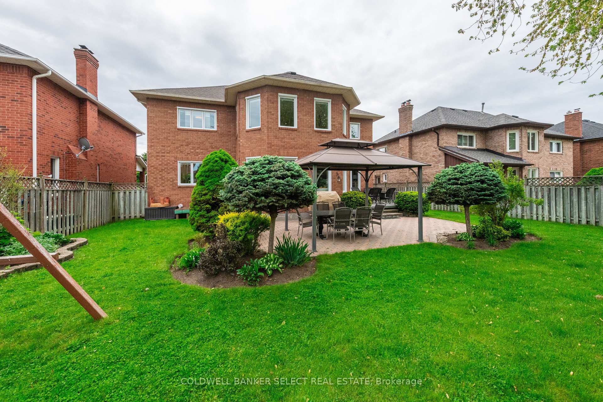 Photo 44 of 154 Conti Crescent, Vaughan, East Woodbridge — HOMEH