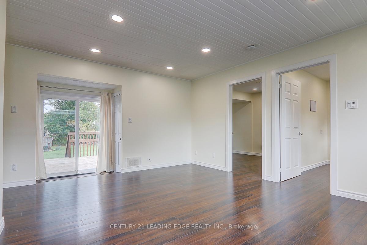 Photo 6 of Unit Main Level, 346 Annshiela Drive, Georgina, Keswick South — HOMEH