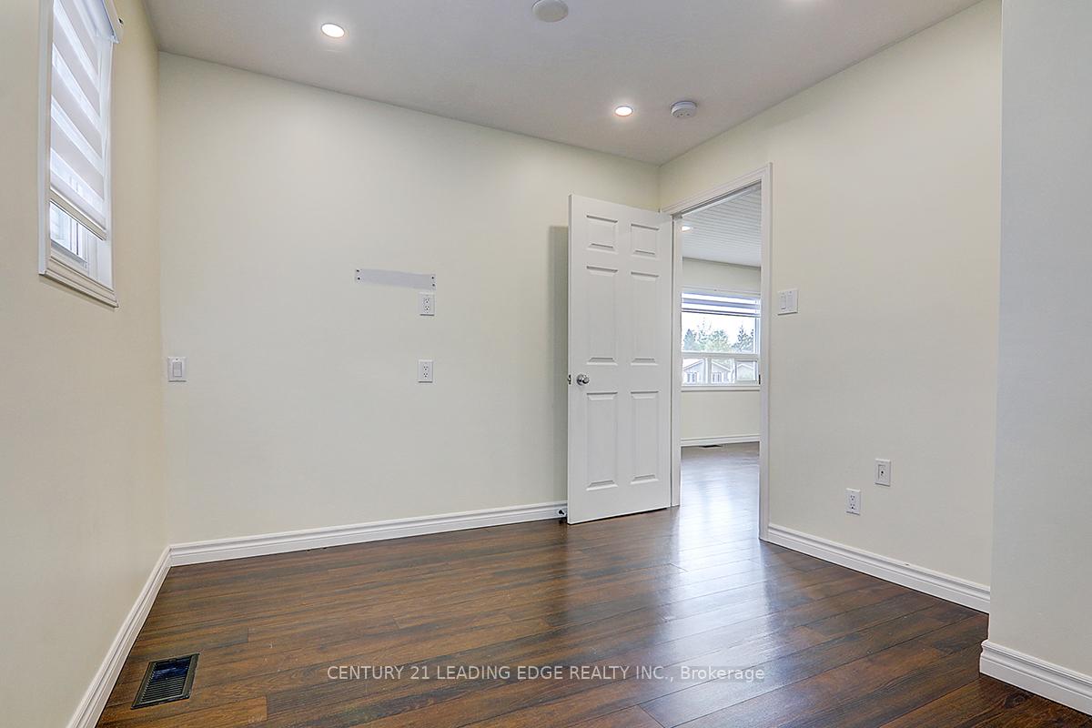 Photo 9 of Unit Main Level, 346 Annshiela Drive, Georgina, Keswick South — HOMEH