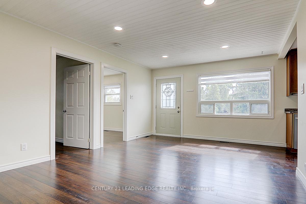 Photo 17 of Unit Main Level, 346 Annshiela Drive, Georgina, Keswick South — HOMEH
