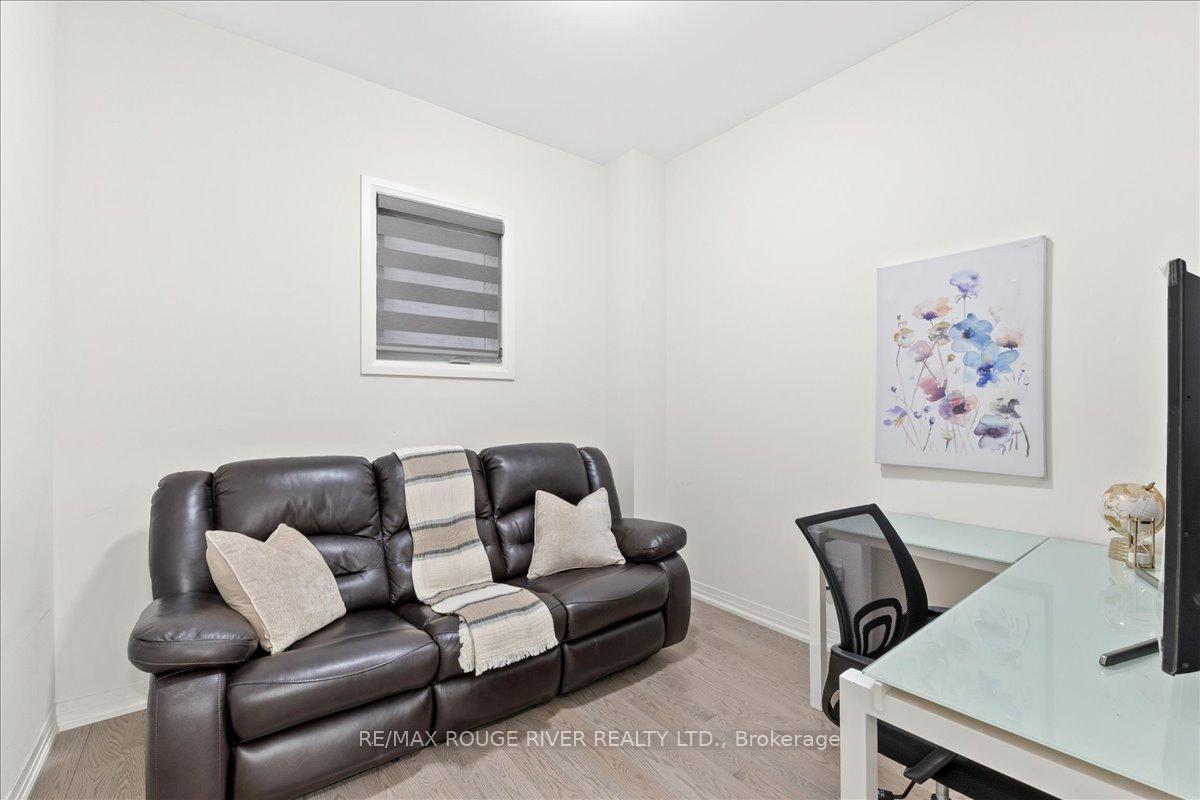 Photo 14 of 39 Armilia Place, Whitby, Rural Whitby — HOMEH