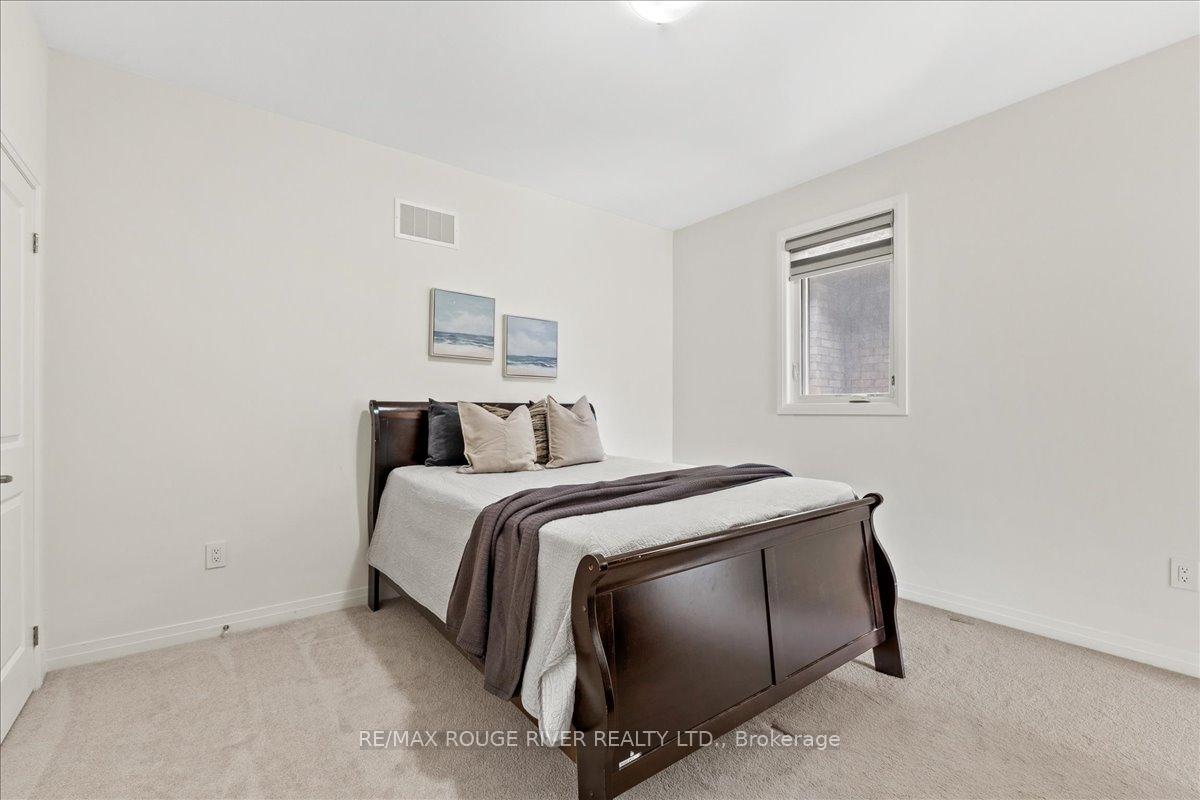 Photo 24 of 39 Armilia Place, Whitby, Rural Whitby — HOMEH