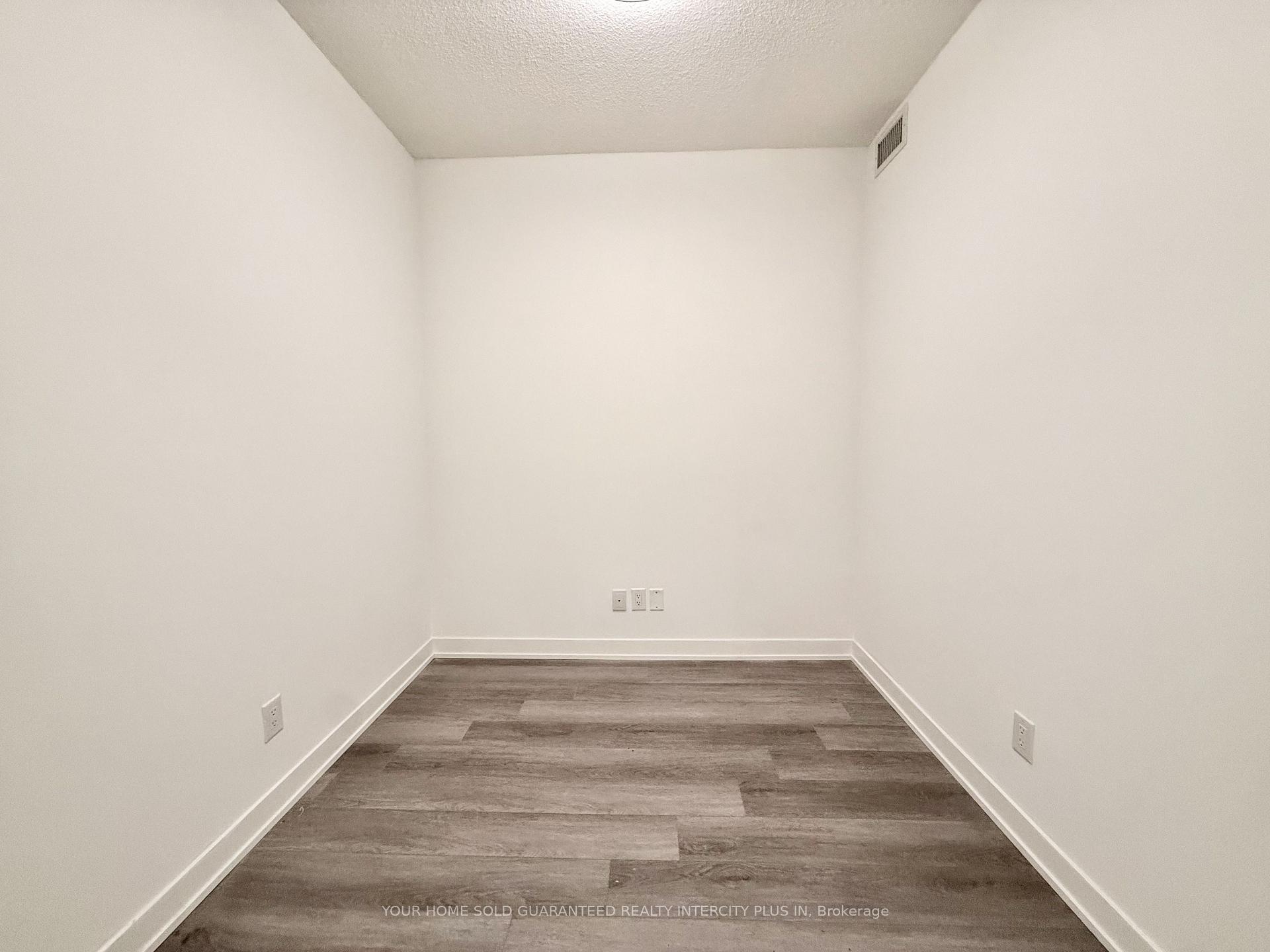 Photo 4 of Unit 626, 8119 Birchmount Road, Markham, Unionville — HOMEH