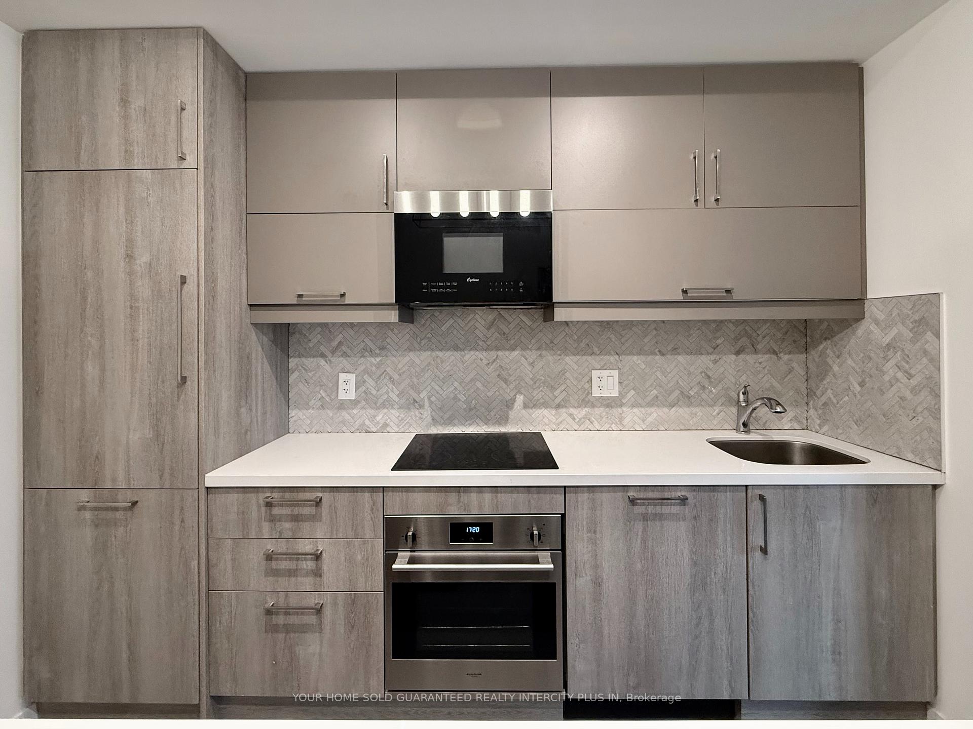 Photo 7 of Unit 626, 8119 Birchmount Road, Markham, Unionville — HOMEH