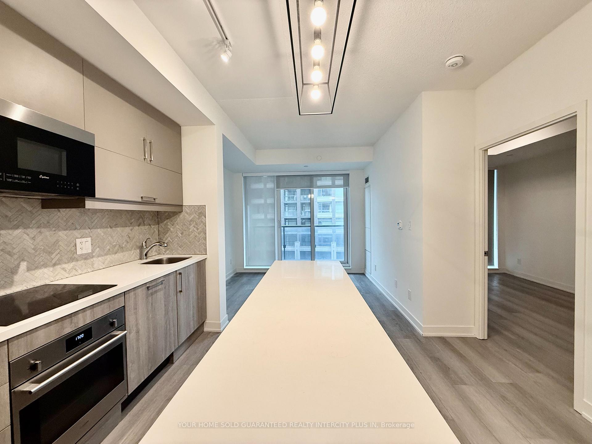 Photo 8 of Unit 626, 8119 Birchmount Road, Markham, Unionville — HOMEH
