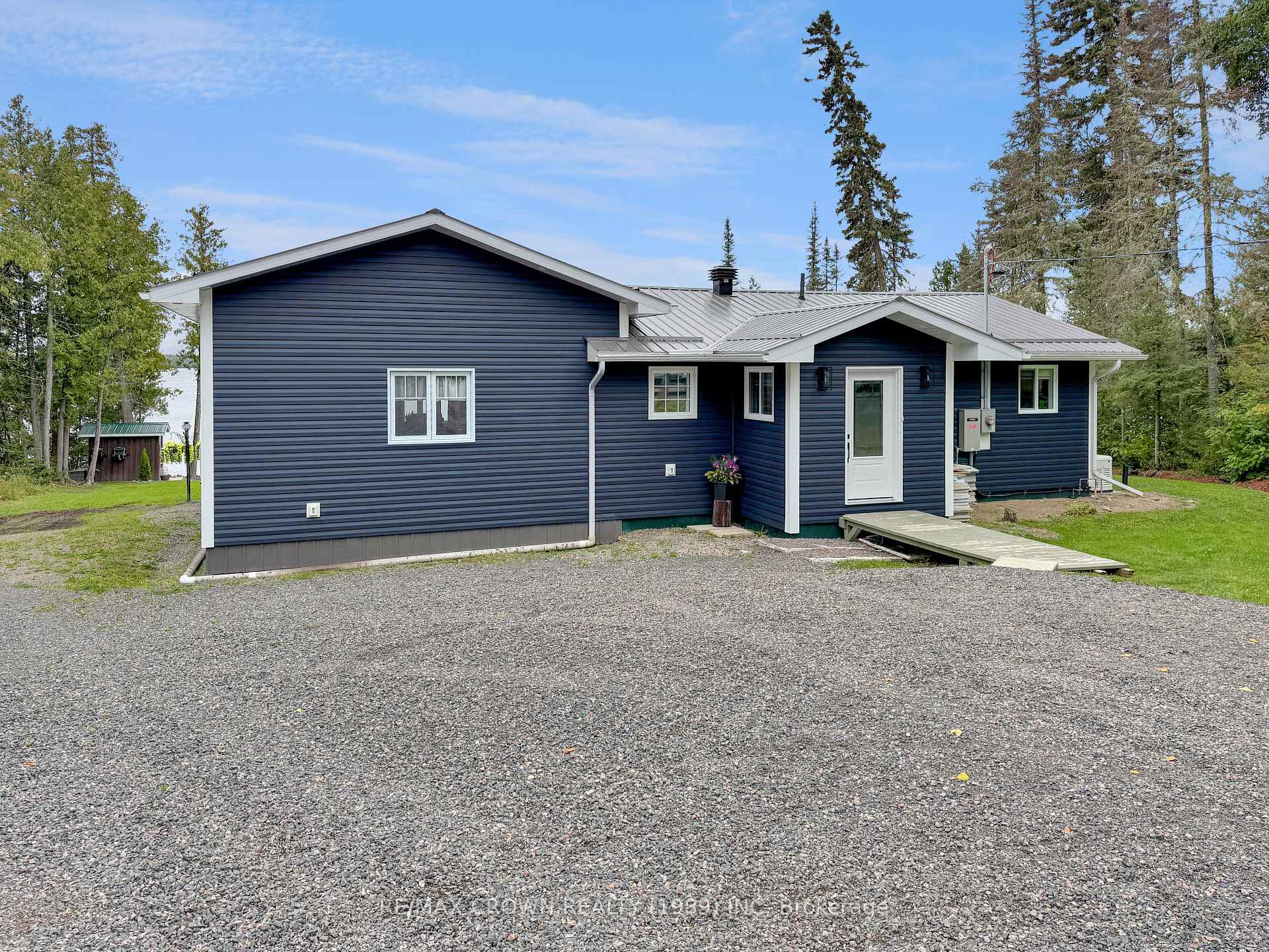 Photo 6 of Unit Moonbeam, 61 Windy Point Road, Kapuskasing — HOMEH