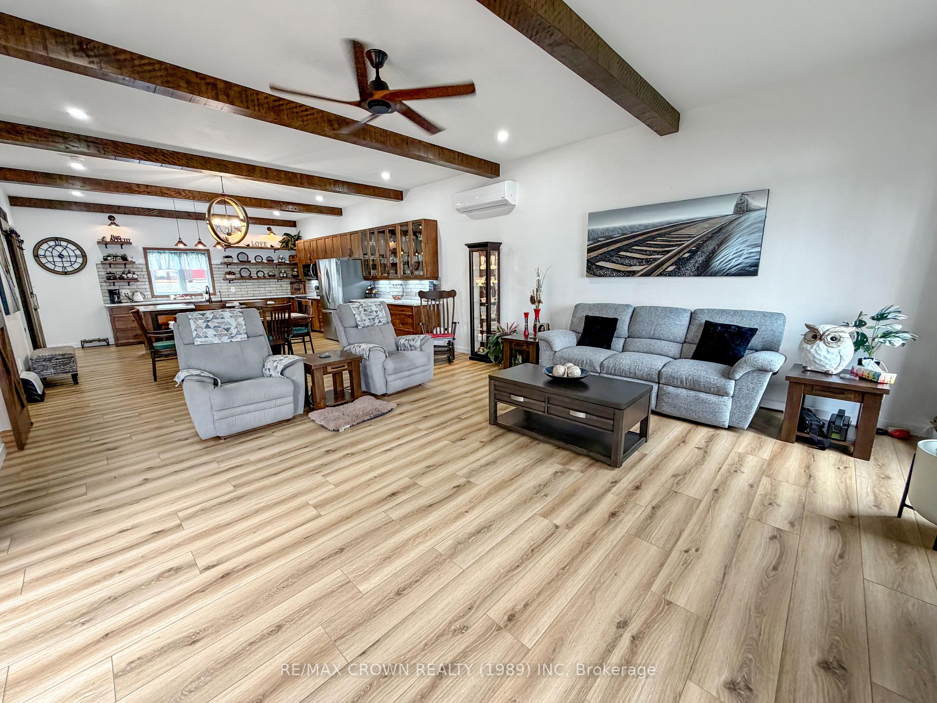 Photo 10 of Unit Moonbeam, 61 Windy Point Road, Kapuskasing — HOMEH