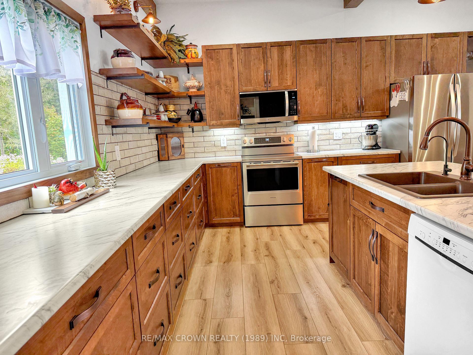 Photo 15 of Unit Moonbeam, 61 Windy Point Road, Kapuskasing — HOMEH
