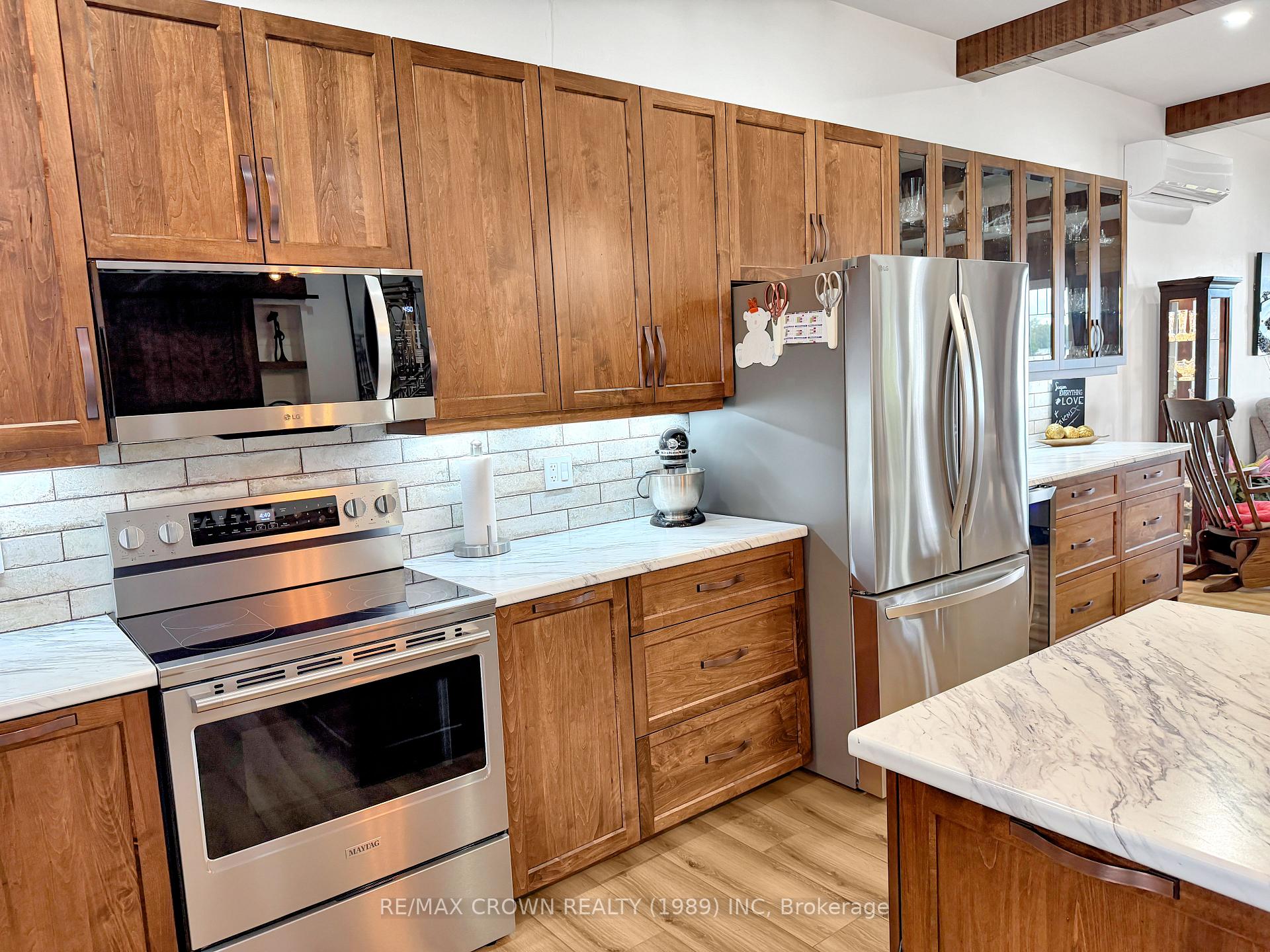 Photo 16 of Unit Moonbeam, 61 Windy Point Road, Kapuskasing — HOMEH