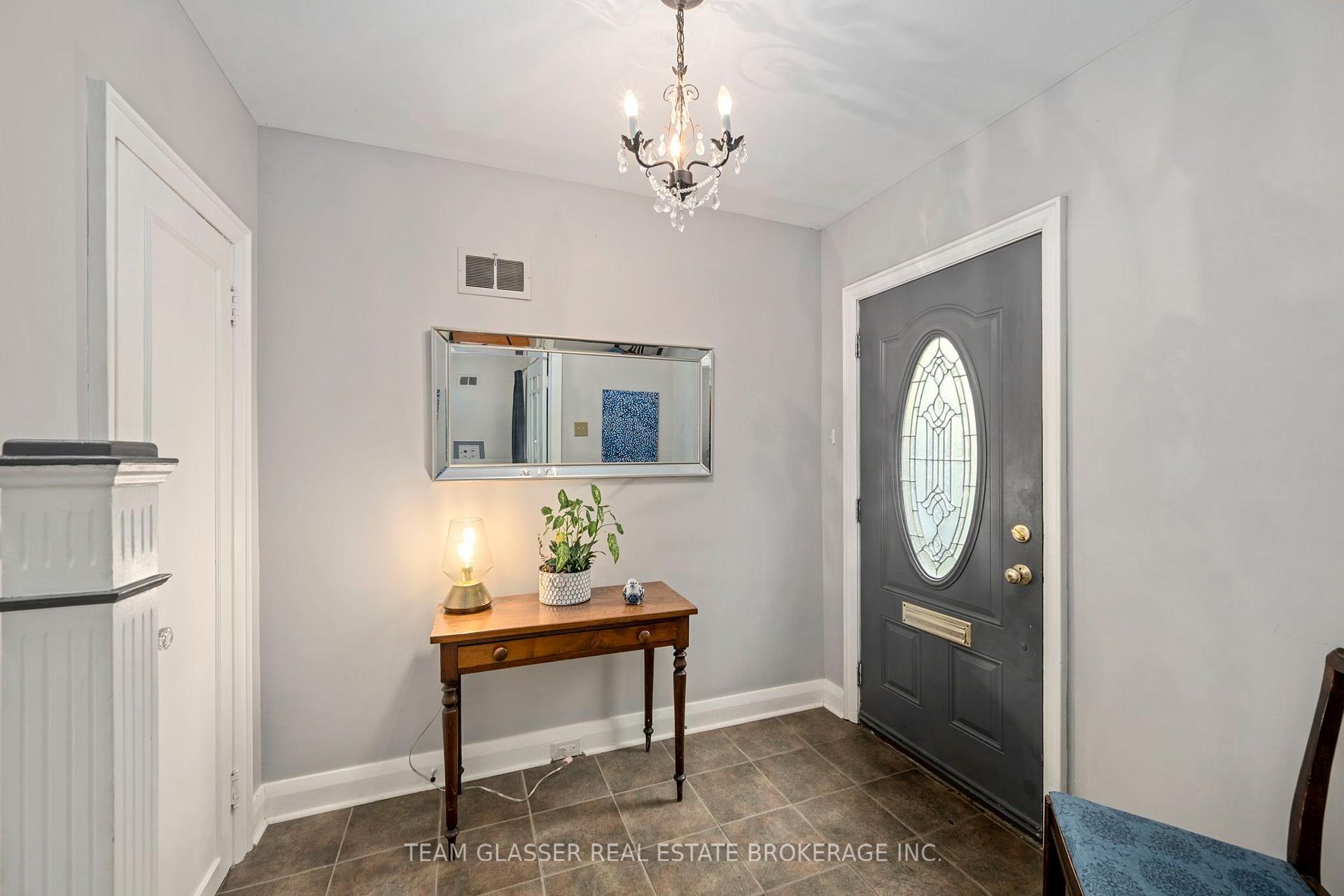 Photo 7 of 1010 Harrison Avenue, London, East B — HOMEH