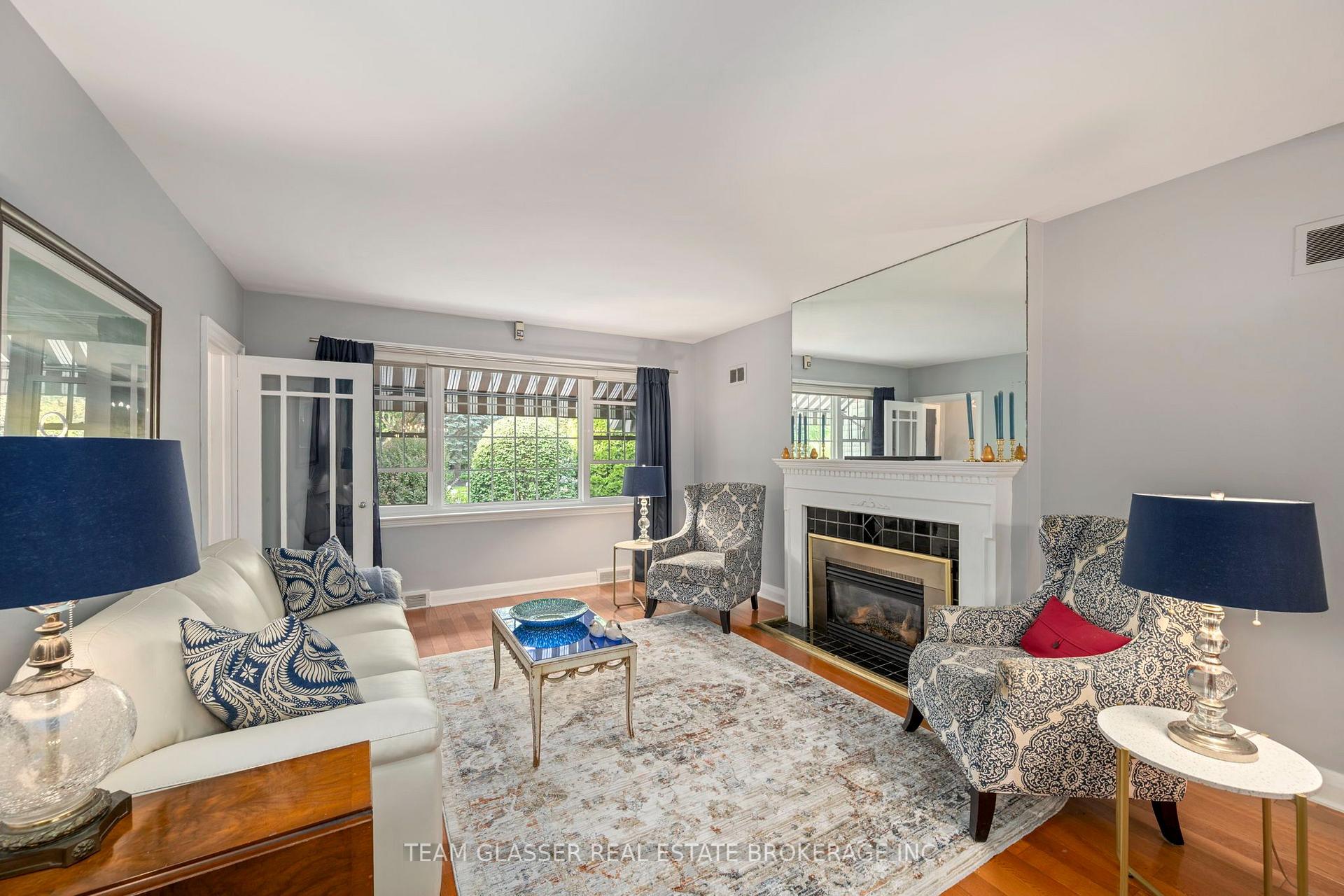 Photo 9 of 1010 Harrison Avenue, London, East B — HOMEH