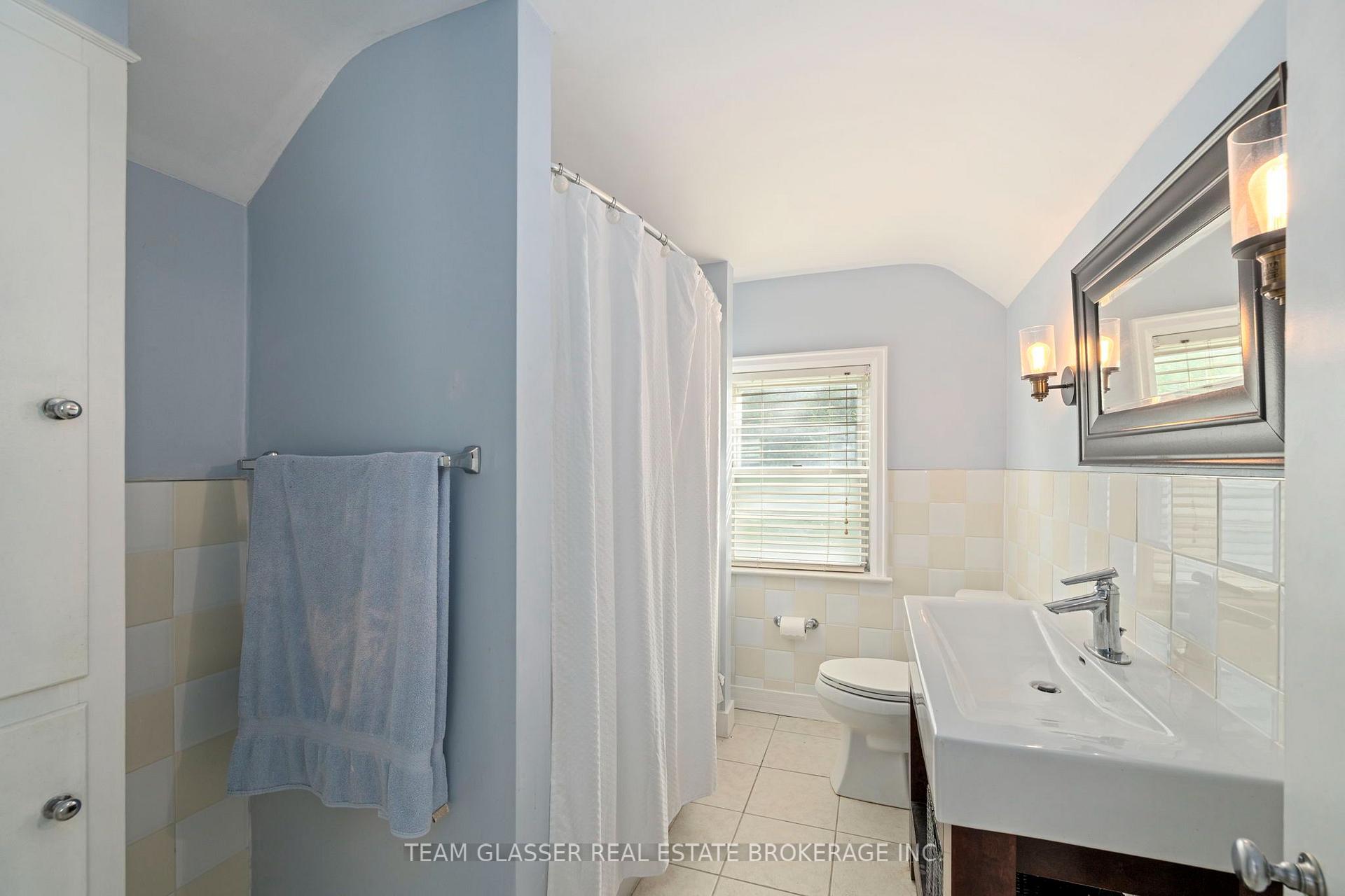Photo 26 of 1010 Harrison Avenue, London, East B — HOMEH