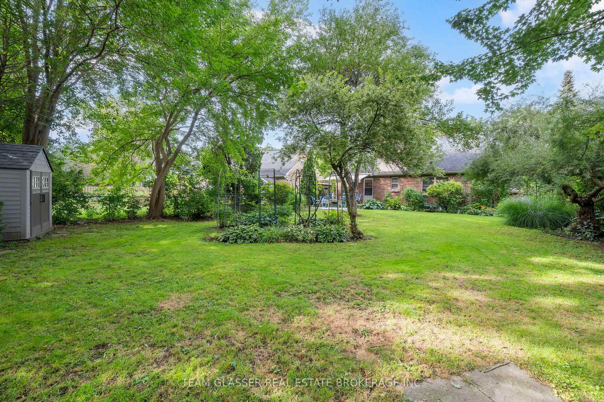 Photo 33 of 1010 Harrison Avenue, London, East B — HOMEH
