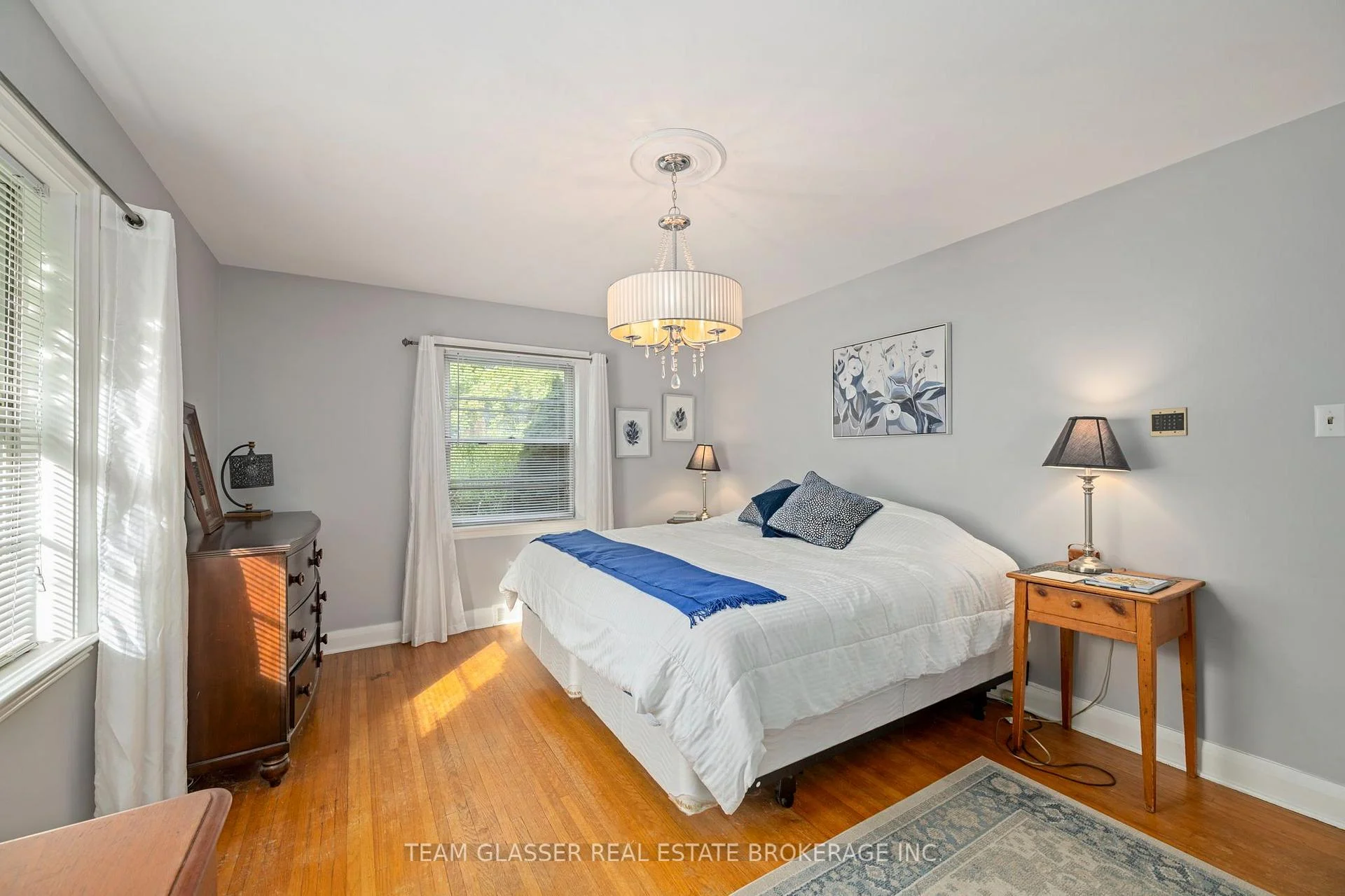 Photo 15 of 1010 Harrison Avenue, London, East B — HOMEH