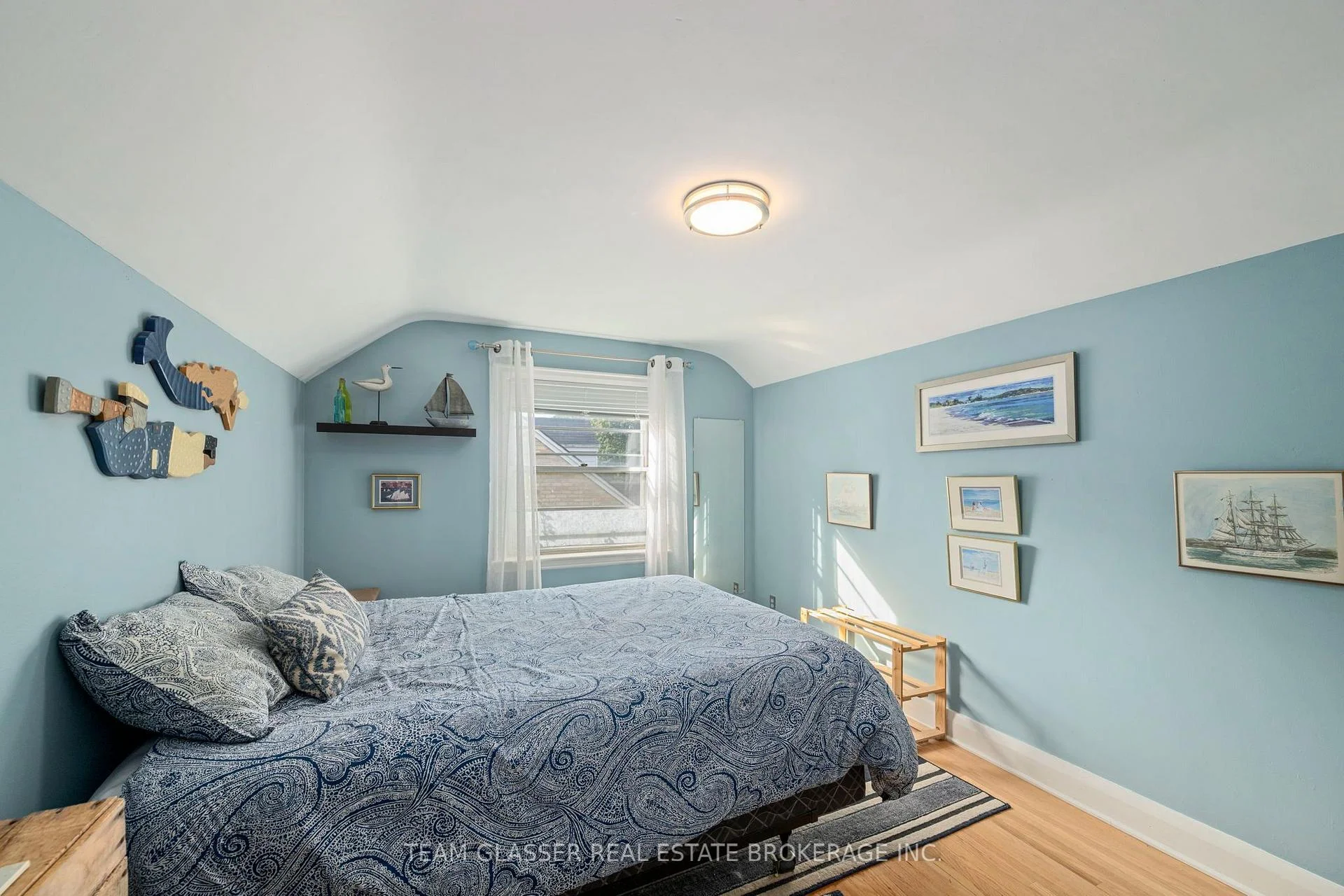 Photo 19 of 1010 Harrison Avenue, London, East B — HOMEH