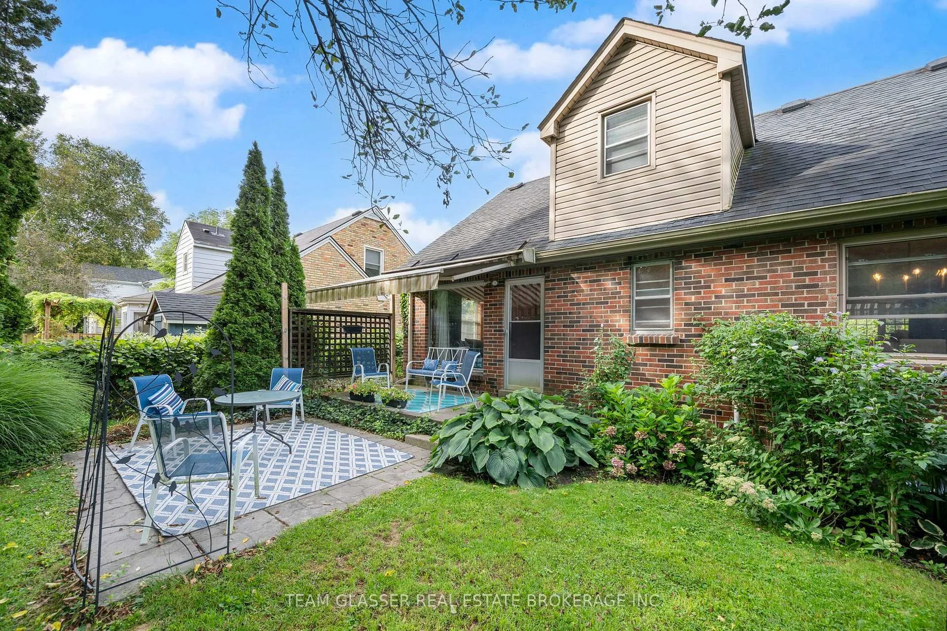 Photo 37 of 1010 Harrison Avenue, London, East B — HOMEH