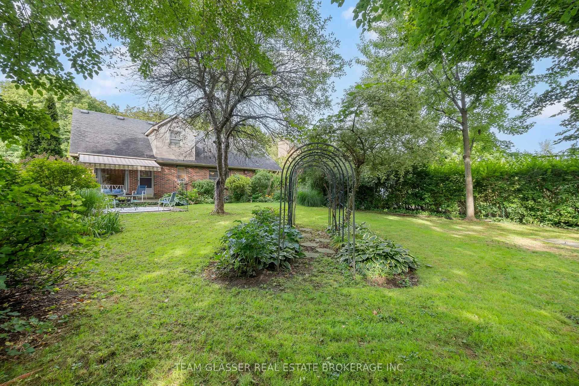 Photo 40 of 1010 Harrison Avenue, London, East B — HOMEH