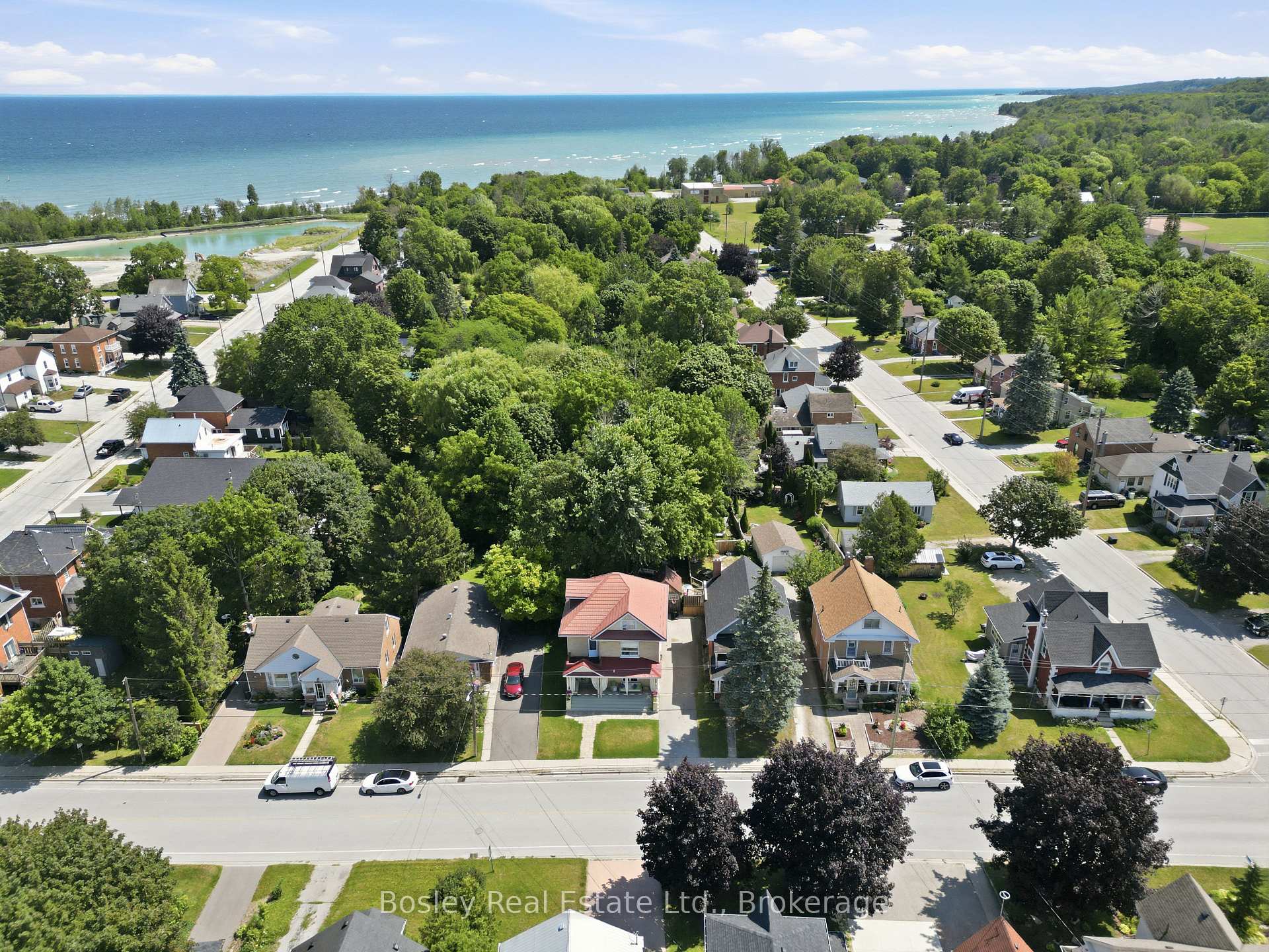 Photo 4 of 139 St Vincent Street, Meaford — HOMEH